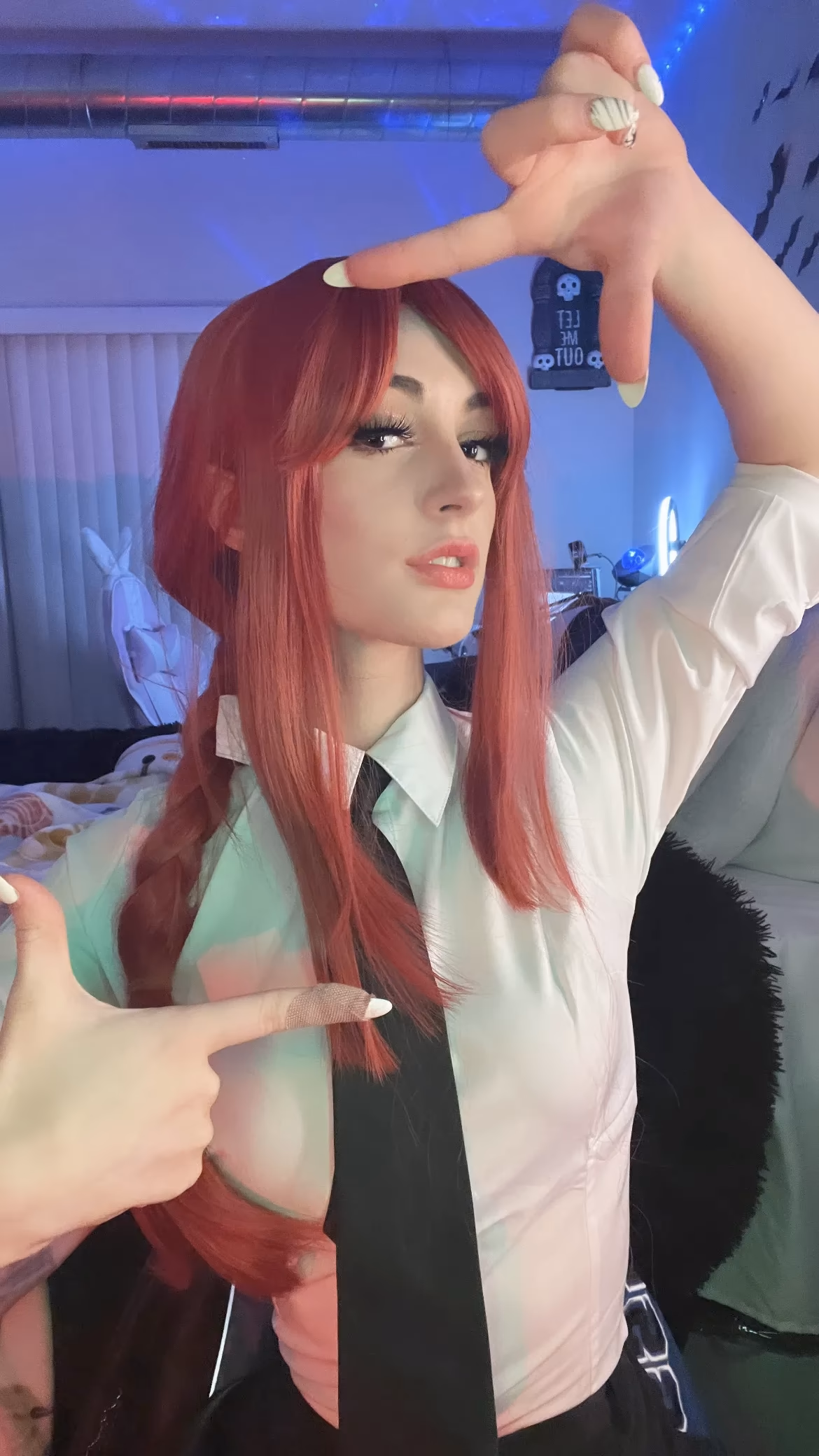 1Kyle8 as Makima — cosplay photo 10 of 18