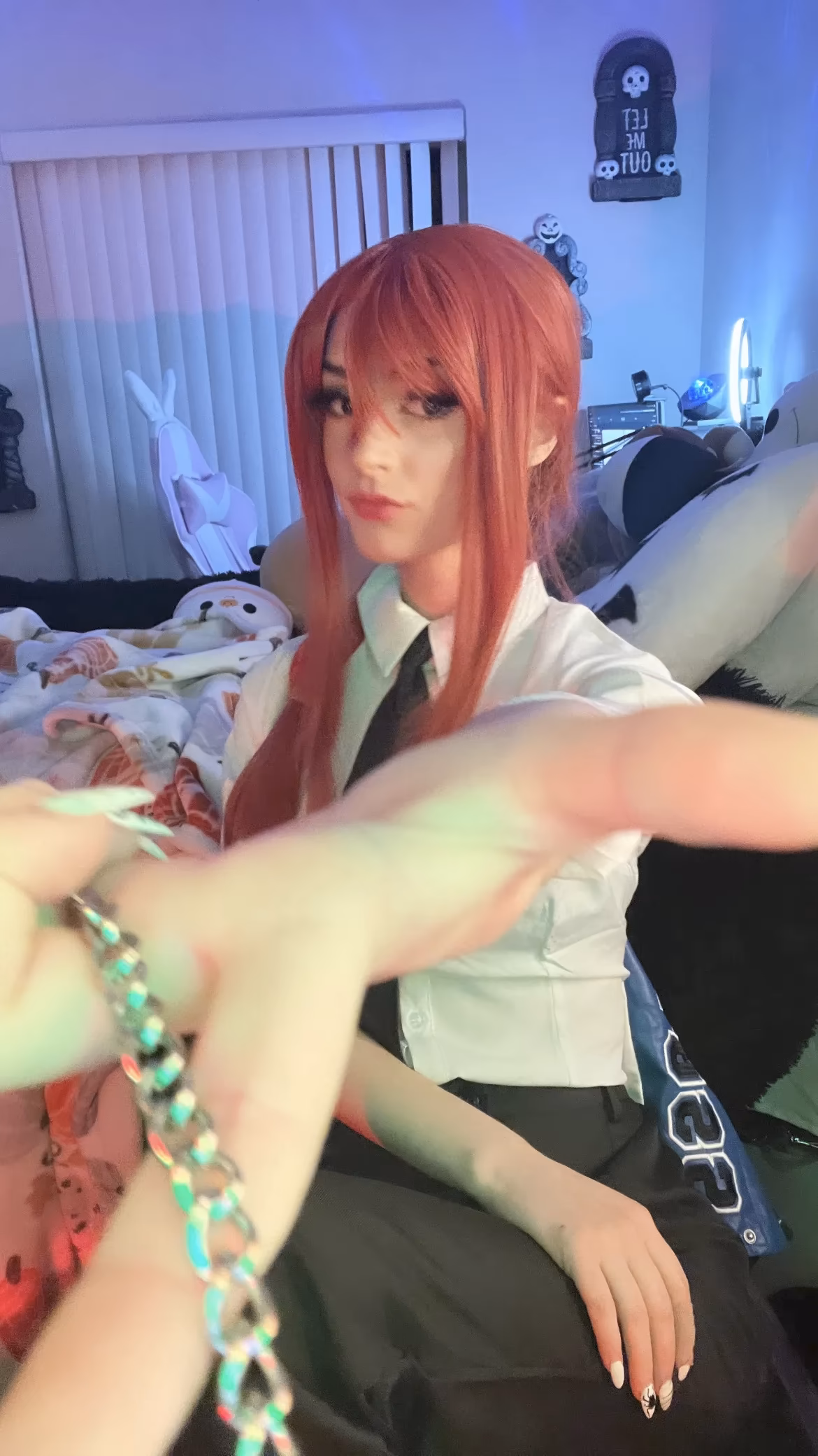 1Kyle8 as Makima — cosplay photo 14 of 18