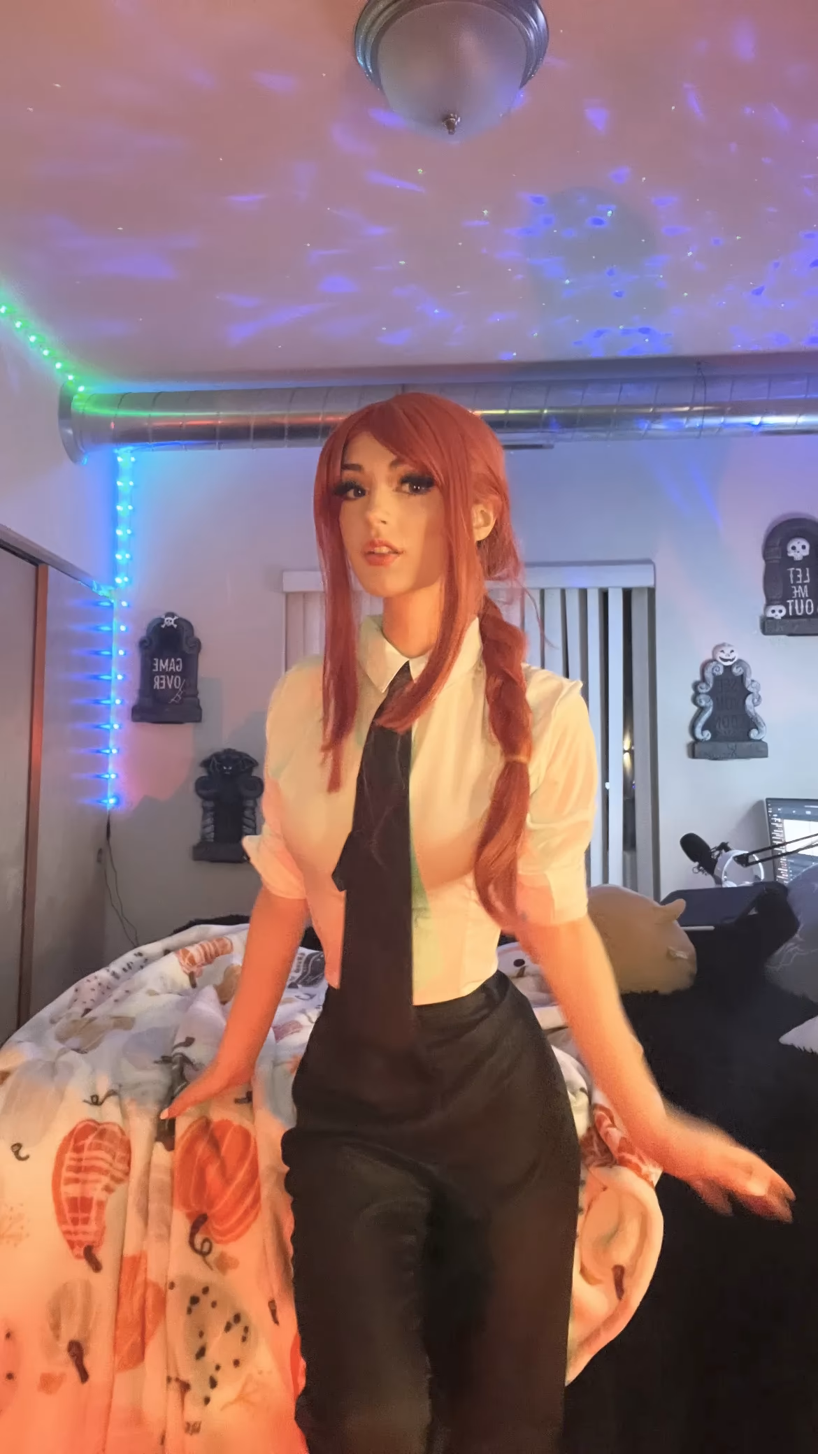 1Kyle8 as Makima — cosplay photo 17 of 18