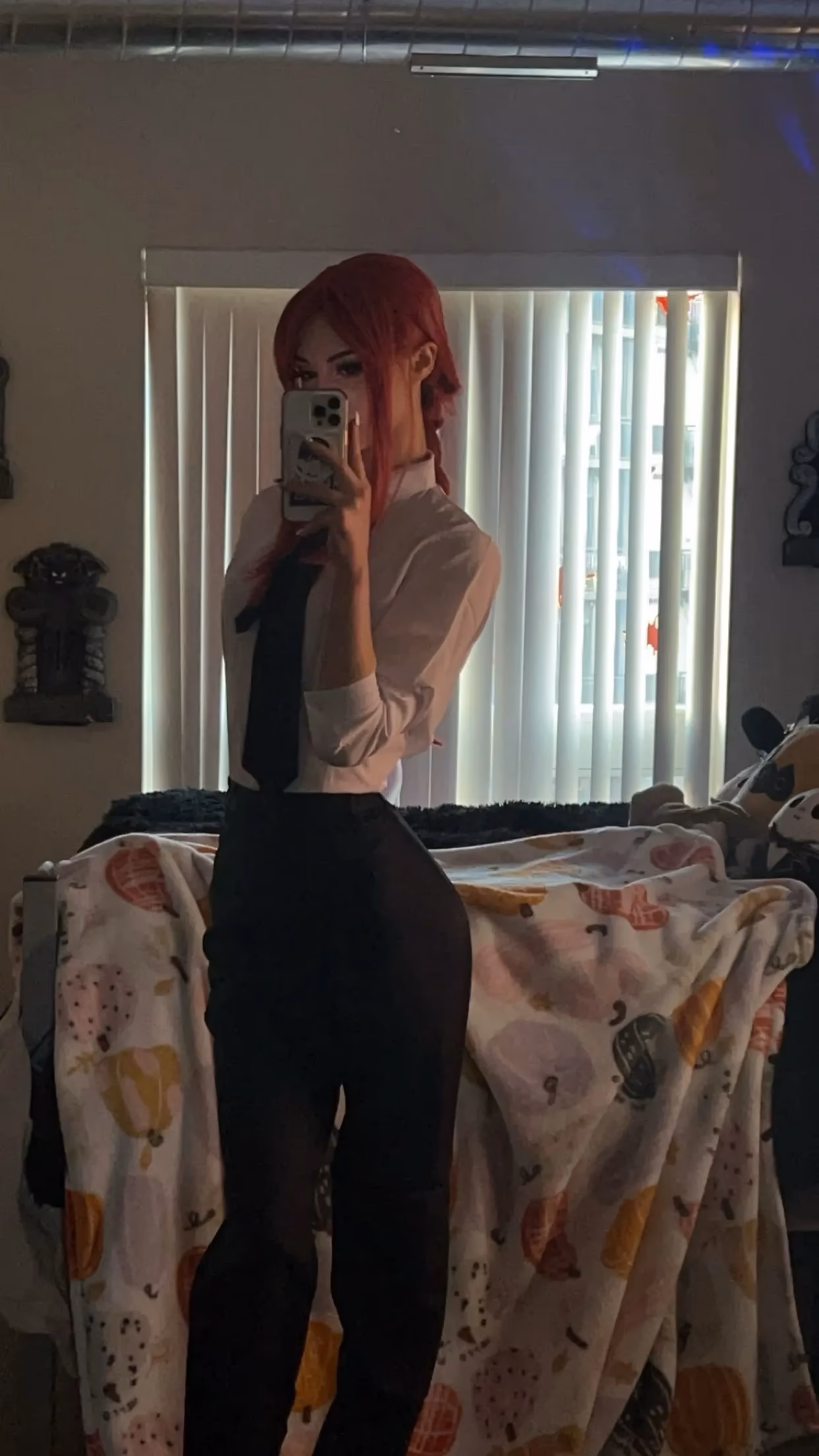 1Kyle8 as Makima — cosplay photo 9 of 18