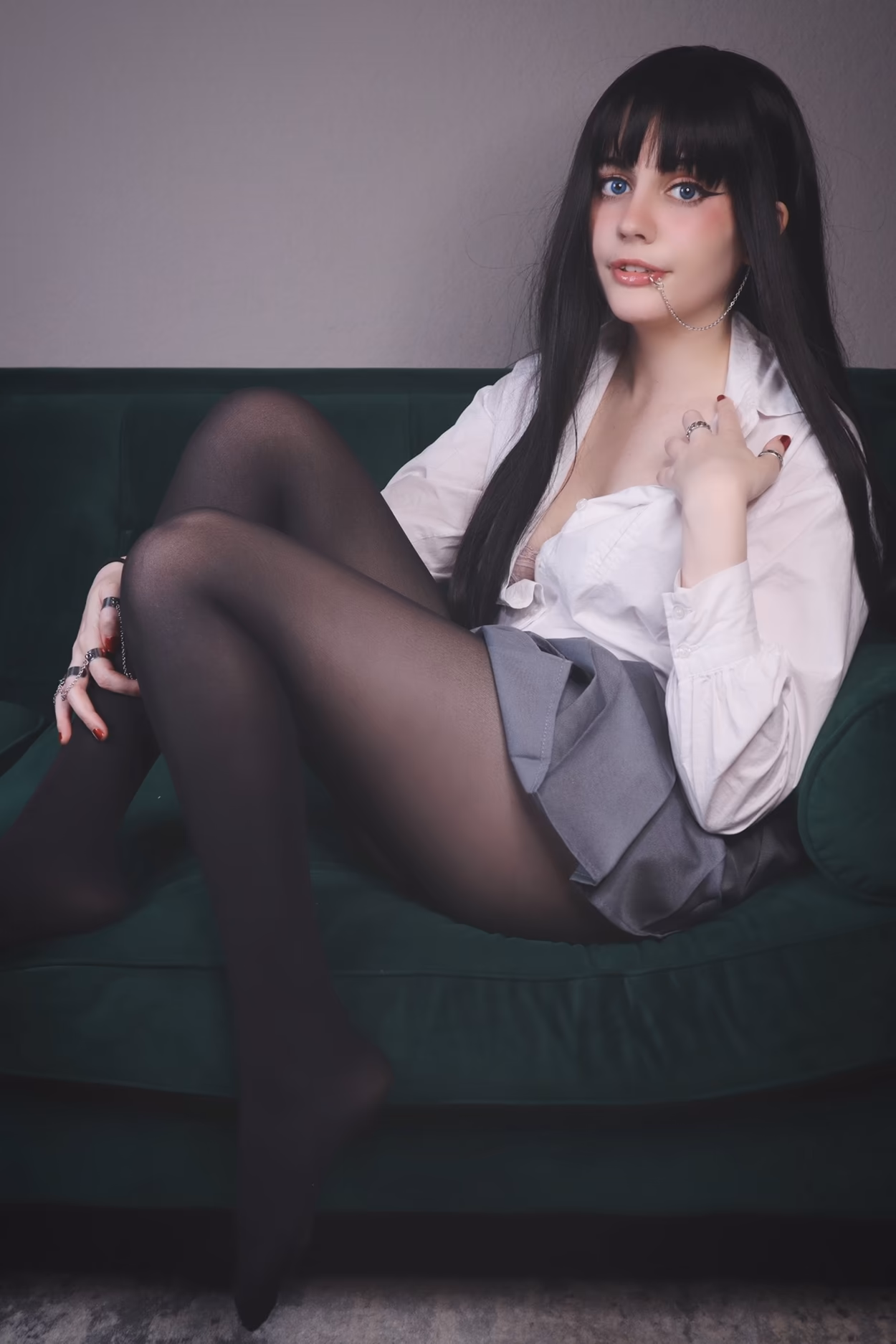 Adina Luna as Yumeko Jabami — cosplay photo 20 of 32