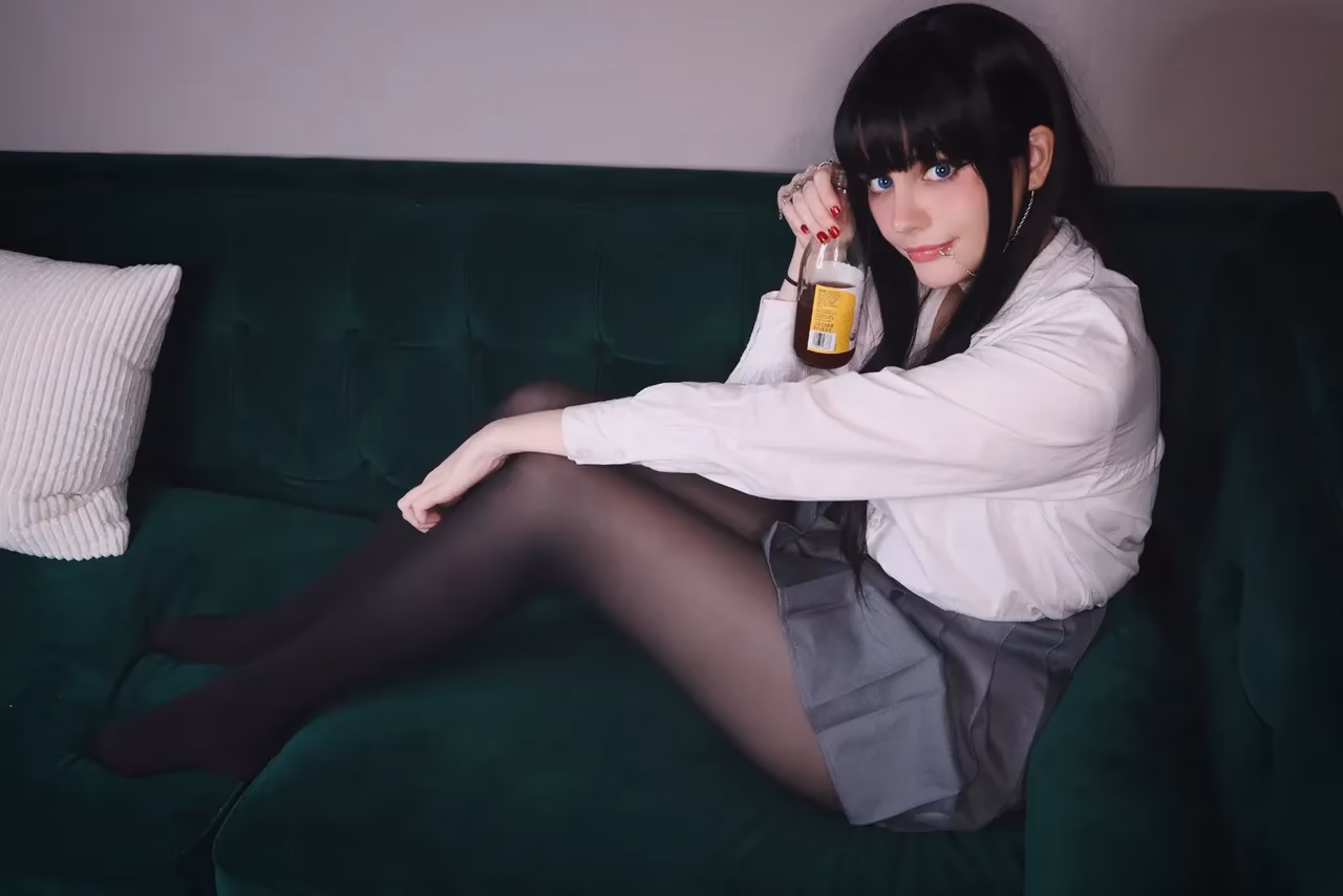 Adina Luna as Yumeko Jabami — cosplay photo 24 of 32