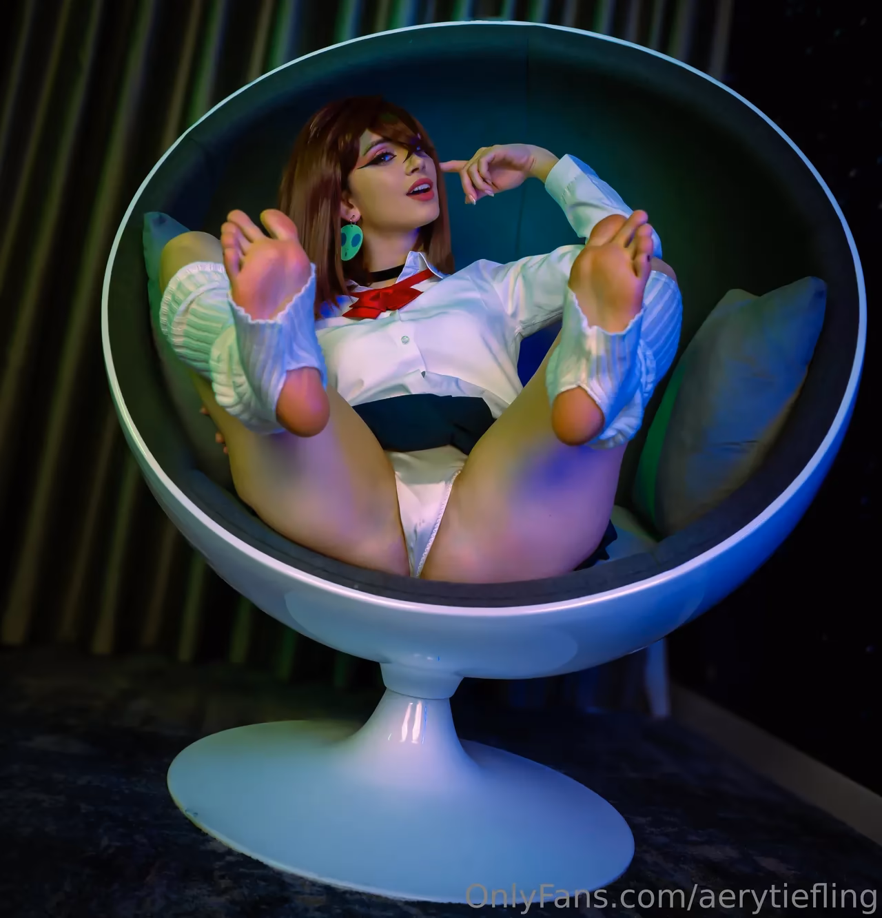 Aery Tiefling as Momo Ayase — cosplay photo 23 of 70