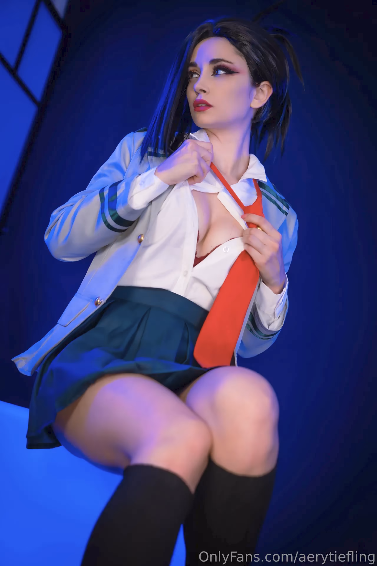 Aery Tiefling as Momo Yaoyorozu — cosplay photo 11 of 32
