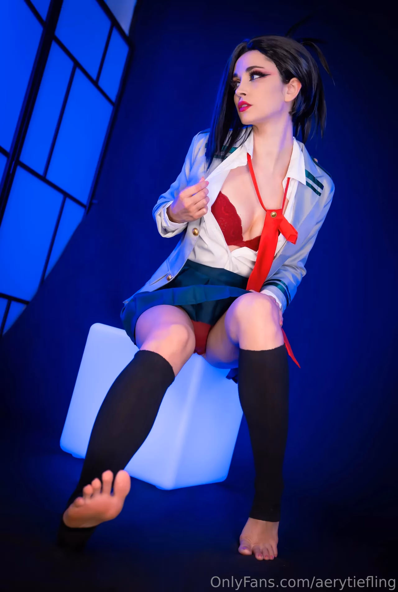 Aery Tiefling as Momo Yaoyorozu — cosplay photo 13 of 32
