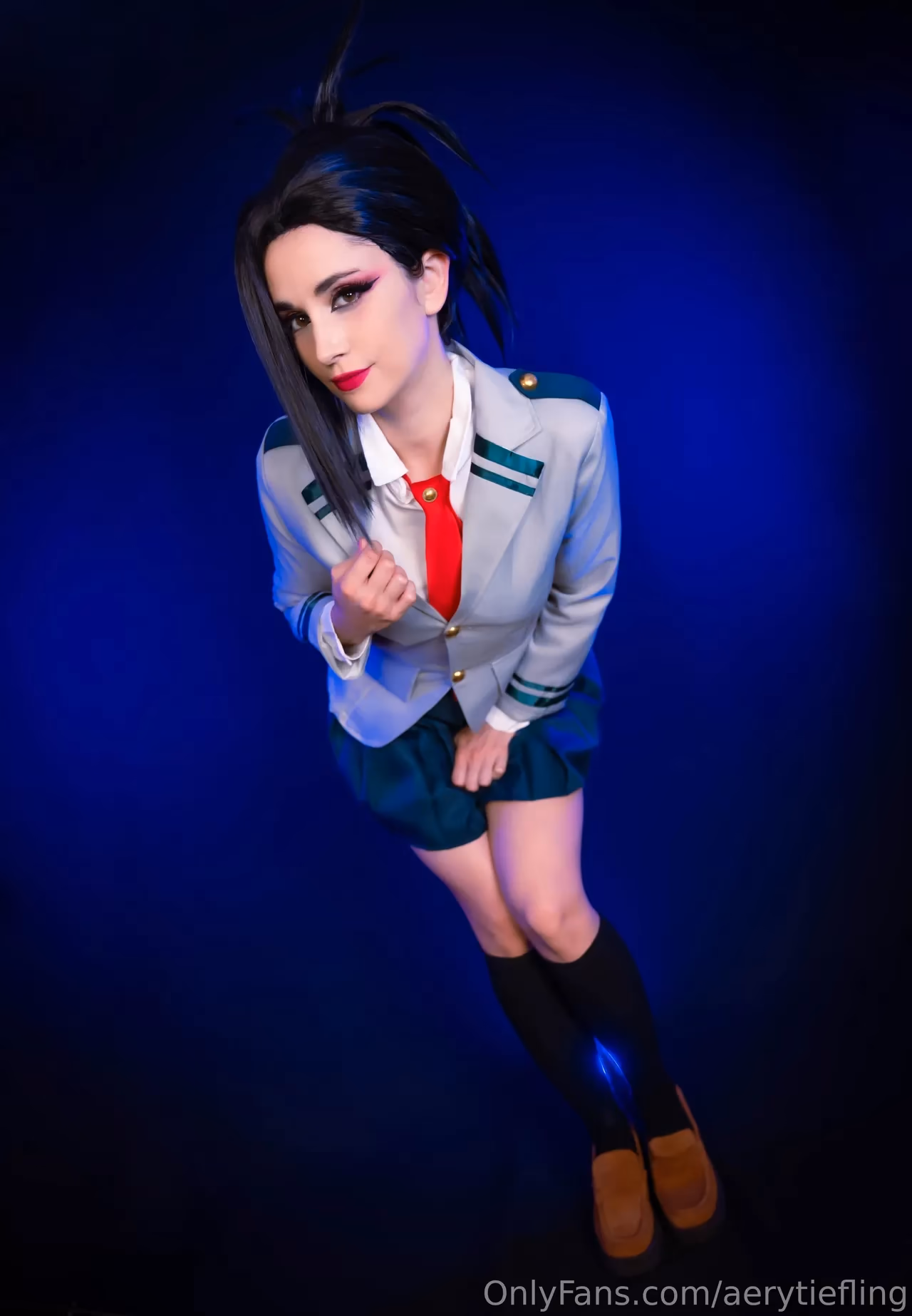 Aery Tiefling as Momo Yaoyorozu — cosplay photo 2 of 32