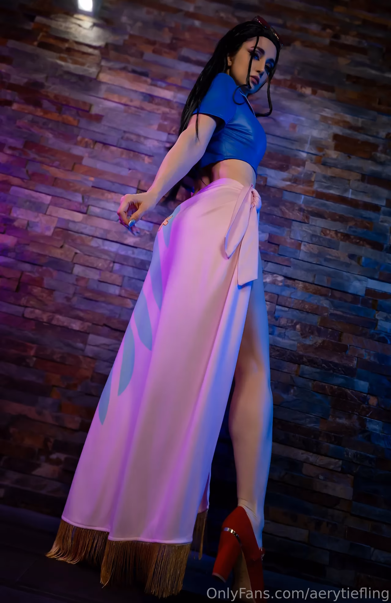 Aery Tiefling as Nico Robin — cosplay photo 6 of 54