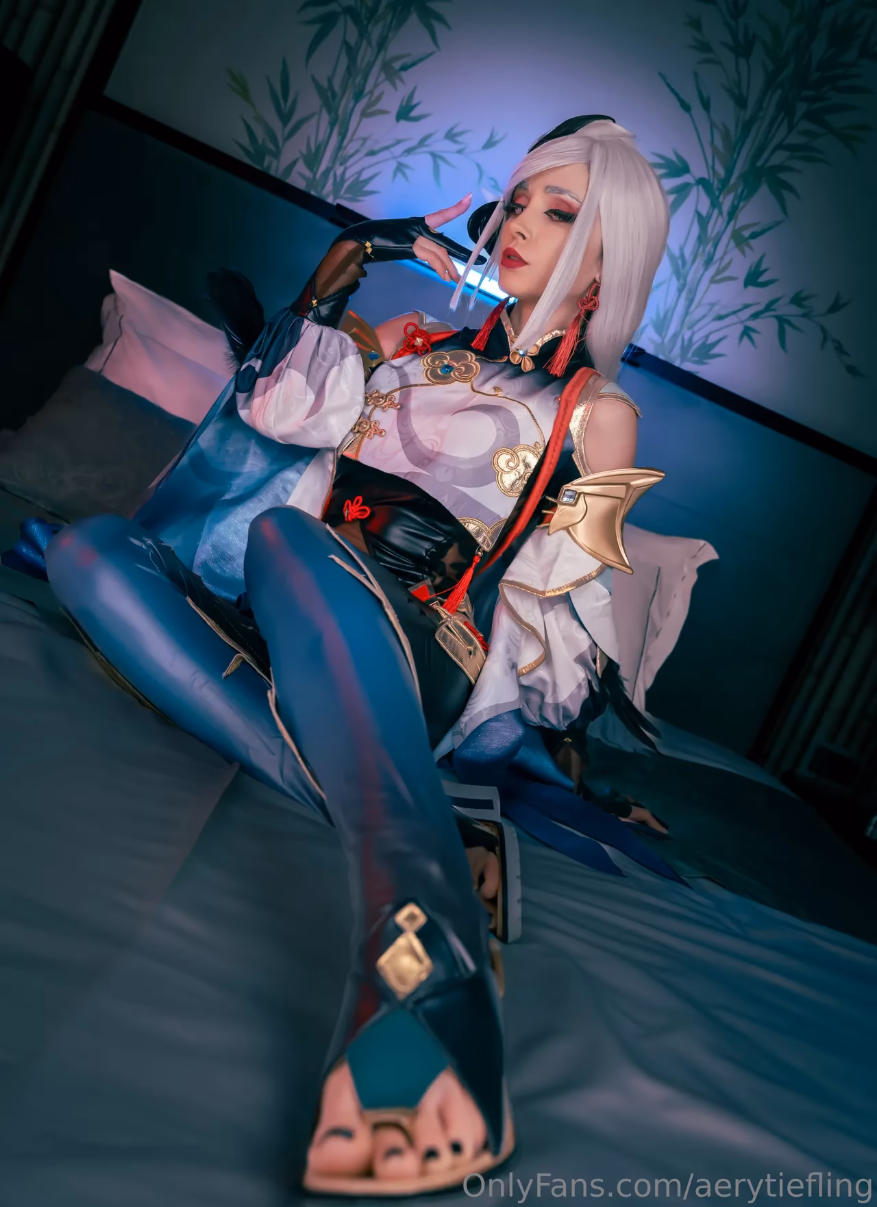 Aery Tiefling as Shenhe — cosplay photo 4 of 59