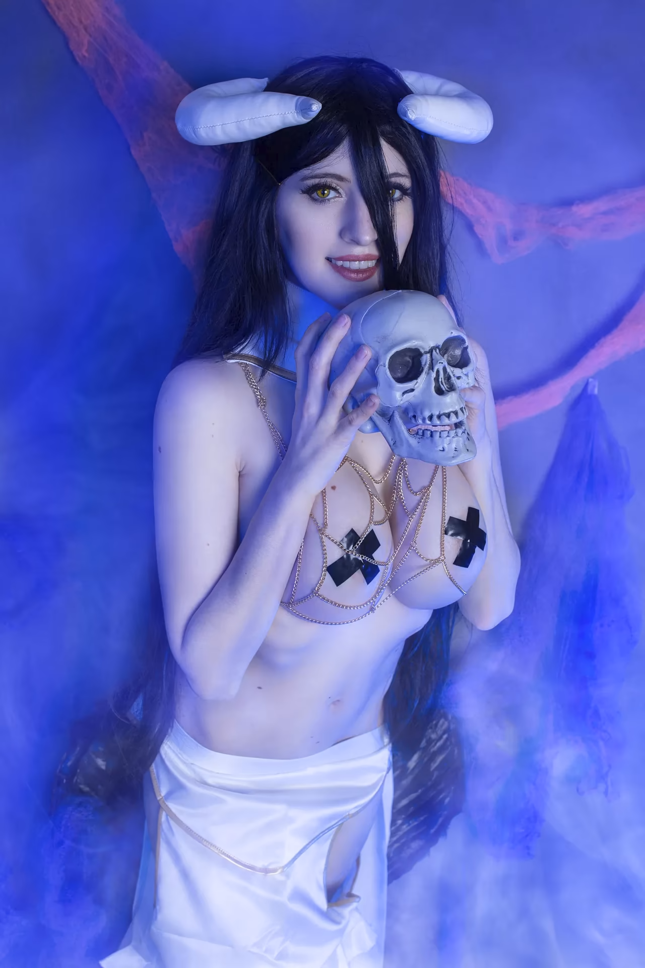 Agos Ashford as Albedo — cosplay photo 22 of 31