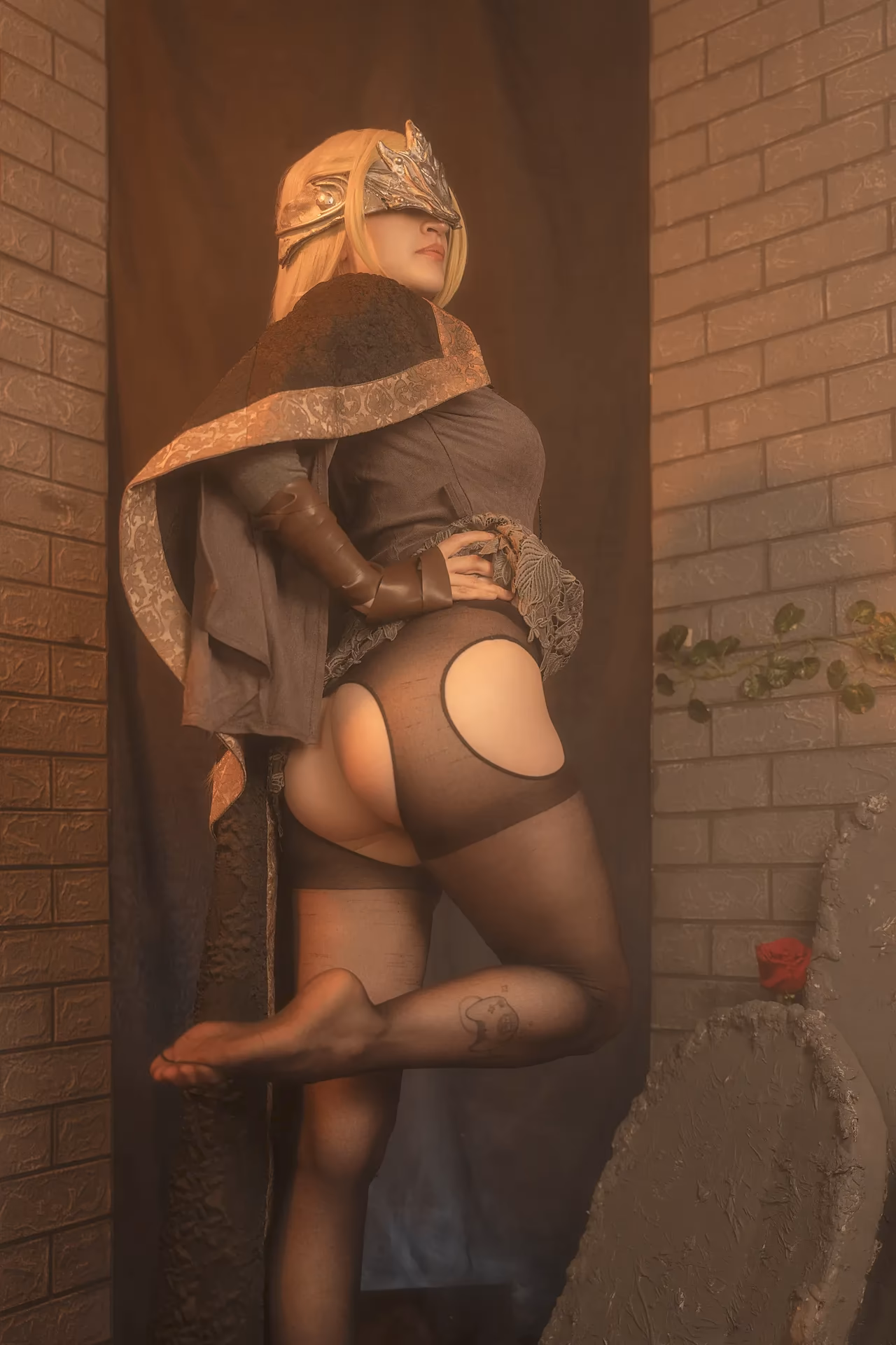 Agos Ashford as Fire Keeper — cosplay photo 11 of 33