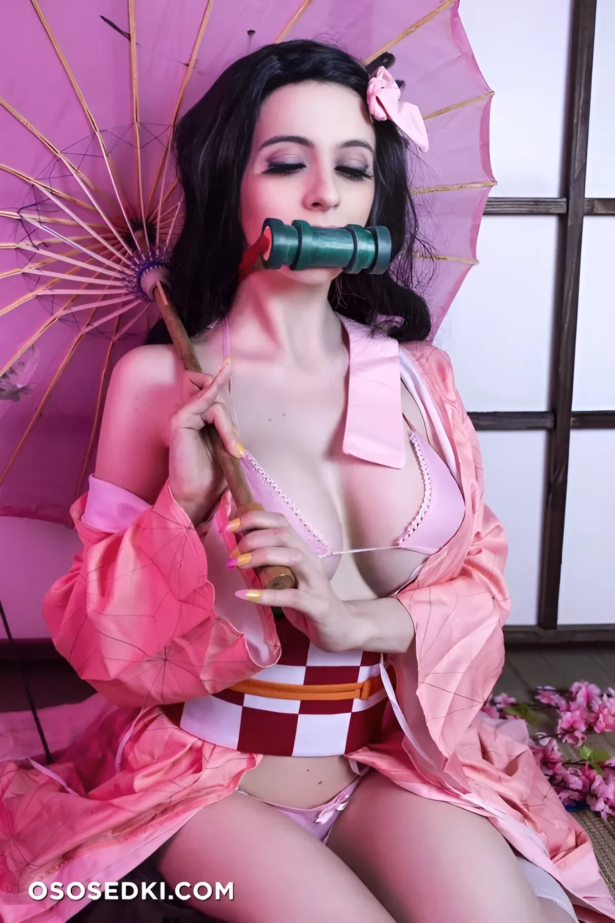 Agos Ashford as Nezuko Kamado — cosplay photo 10 of 33