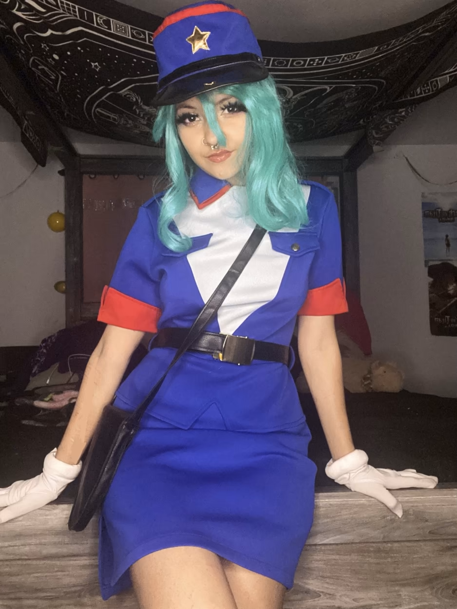 Ahzael as Officer Jenny — cosplay photo 2 of 7