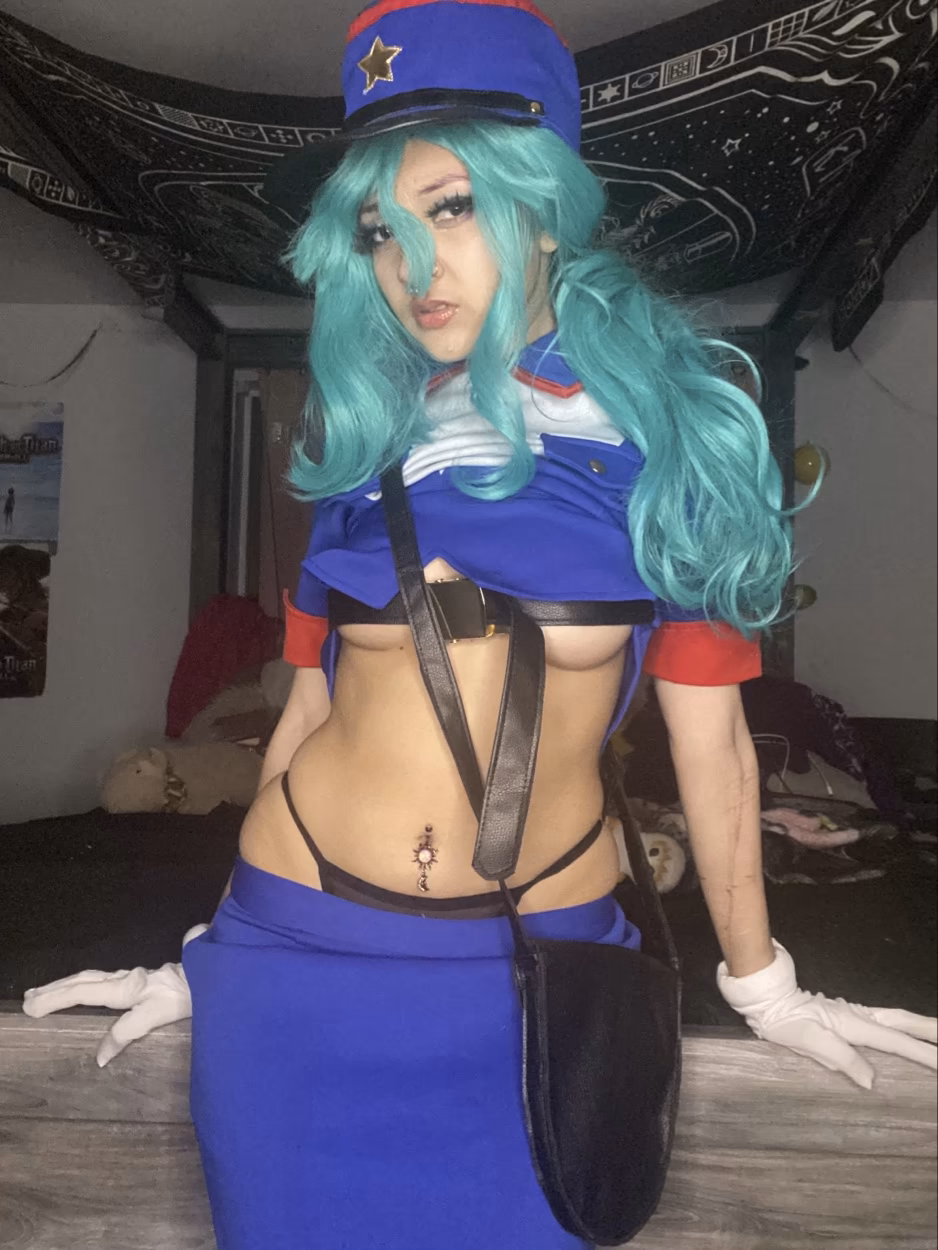 Ahzael as Officer Jenny — cosplay photo 4 of 7