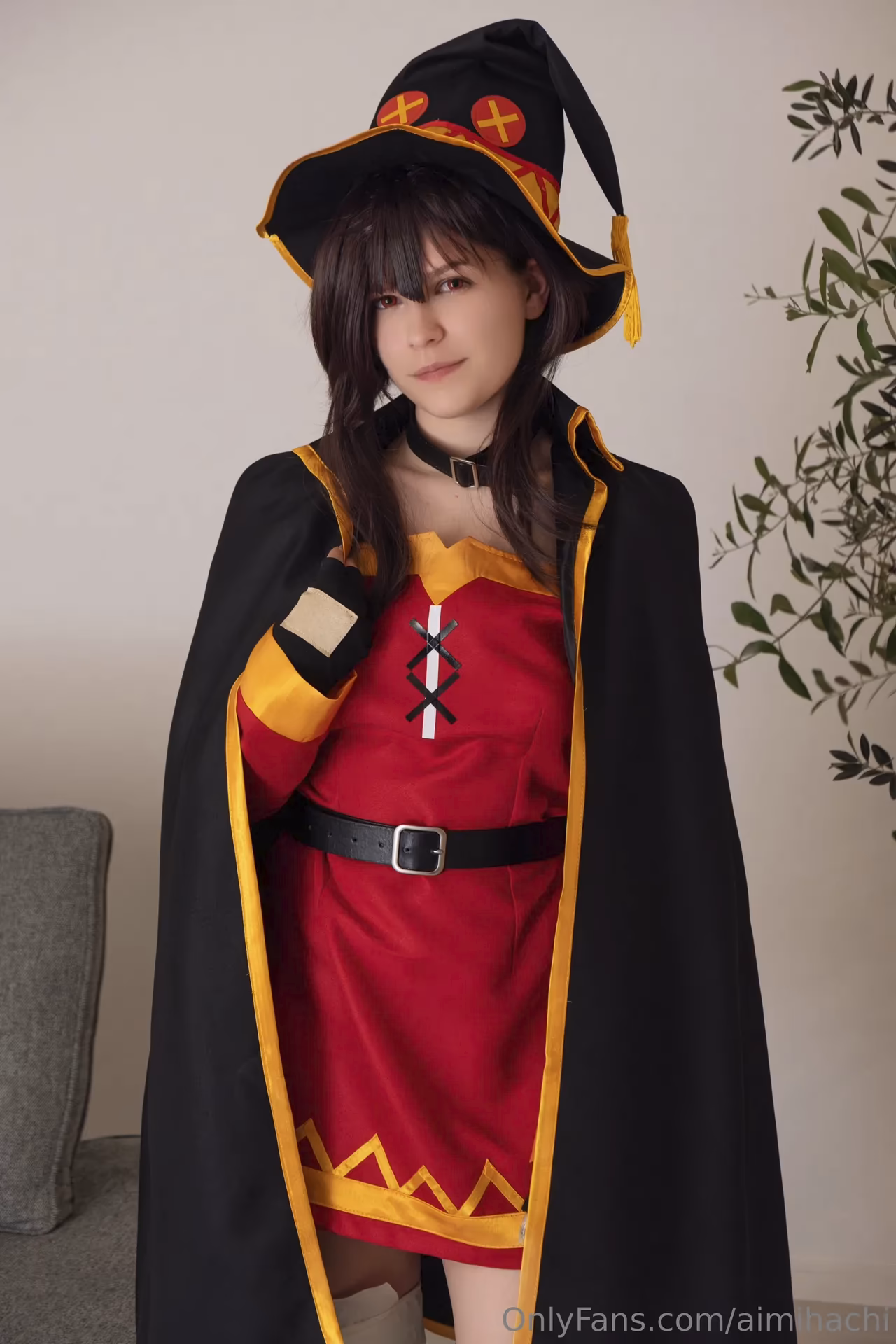 Aimihachi as Megumin — cosplay photo 2 of 9
