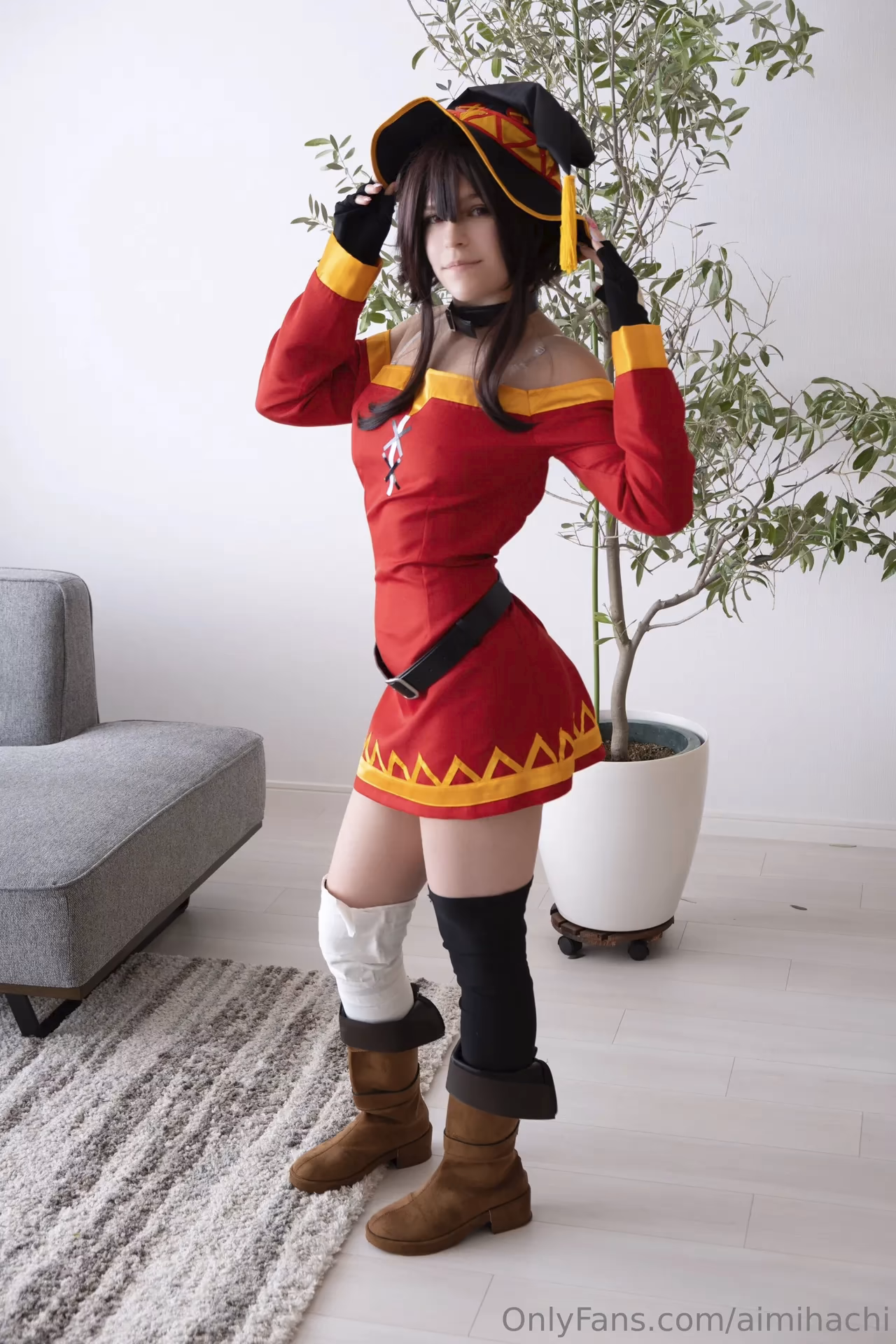 Aimihachi as Megumin — cosplay photo 6 of 9