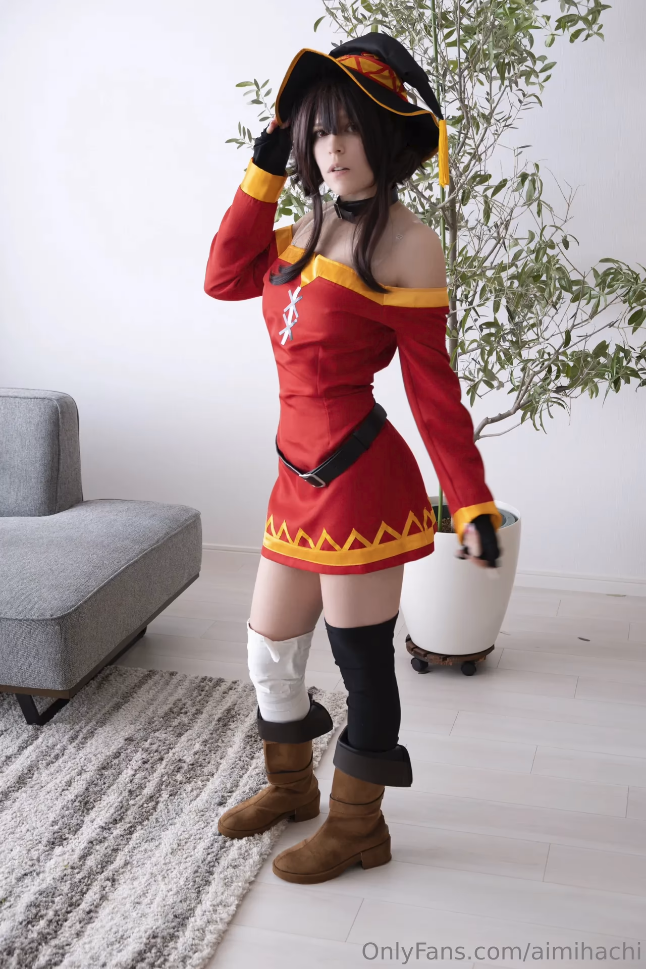 Aimihachi as Megumin — cosplay photo 7 of 9