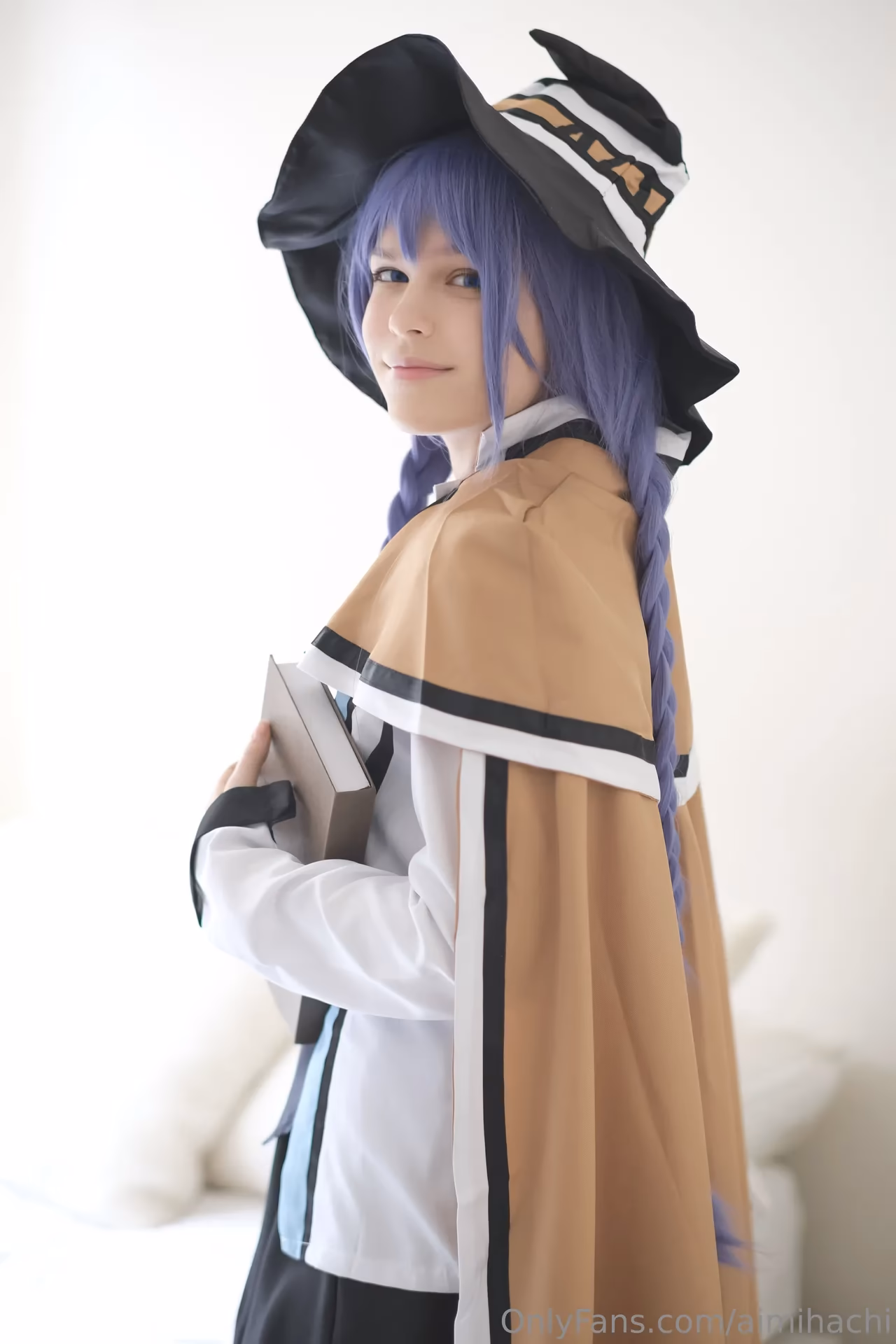Aimihachi as Roxy Migurdia — cosplay photo 2 of 6