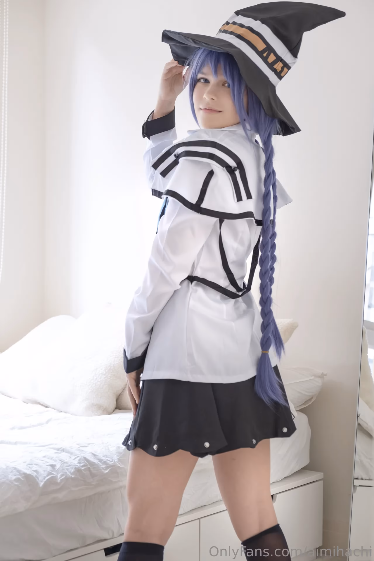 Aimihachi as Roxy Migurdia — cosplay photo 5 of 6
