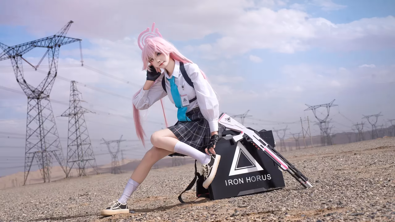 Aiwest as Hoshino Takanashi — cosplay photo 24 of 49