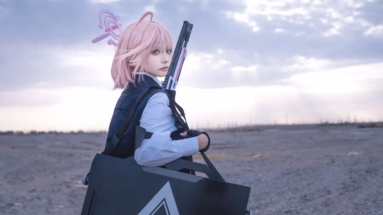 Aiwest as Hoshino Takanashi — cosplay photo 4 of 49