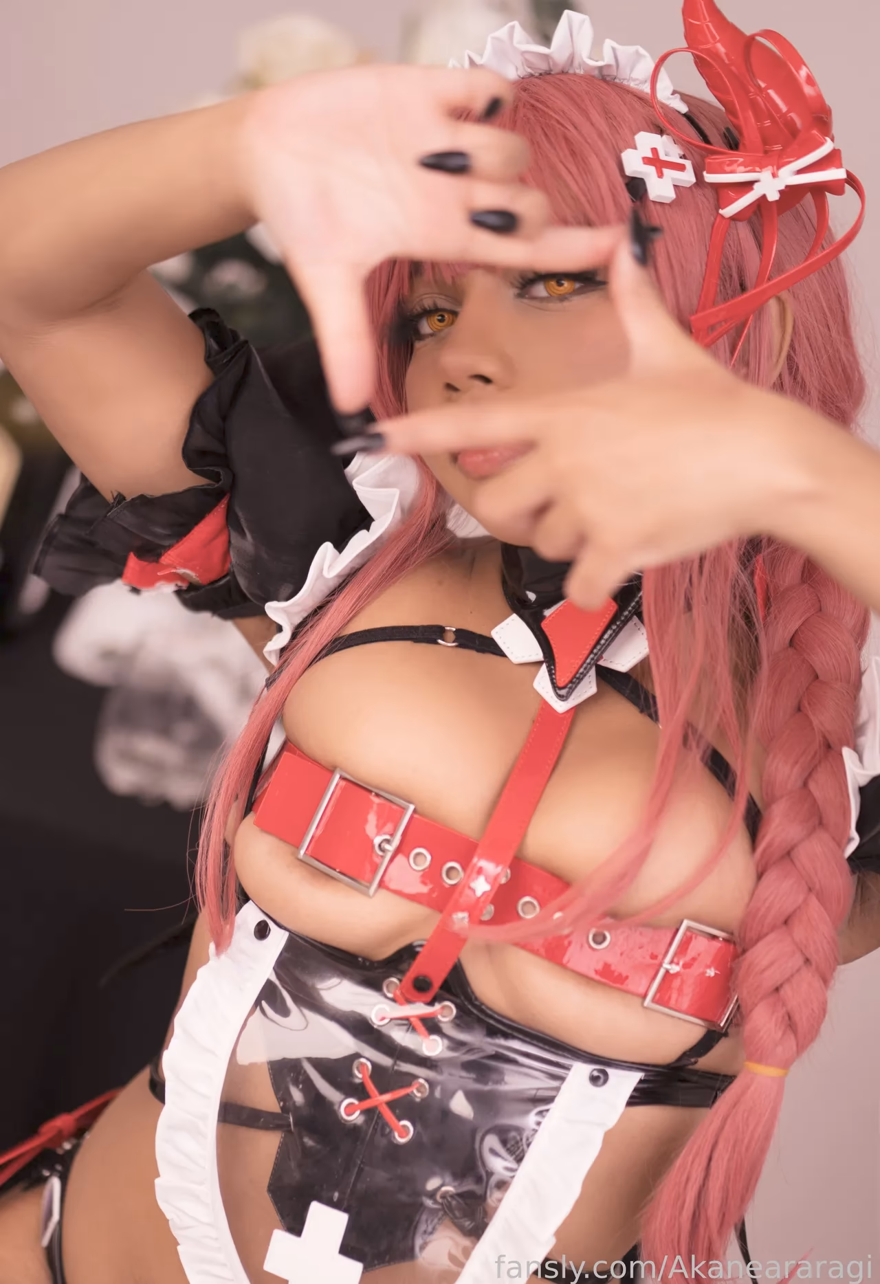 Akane Araragi as Makima — cosplay photo 3 of 15