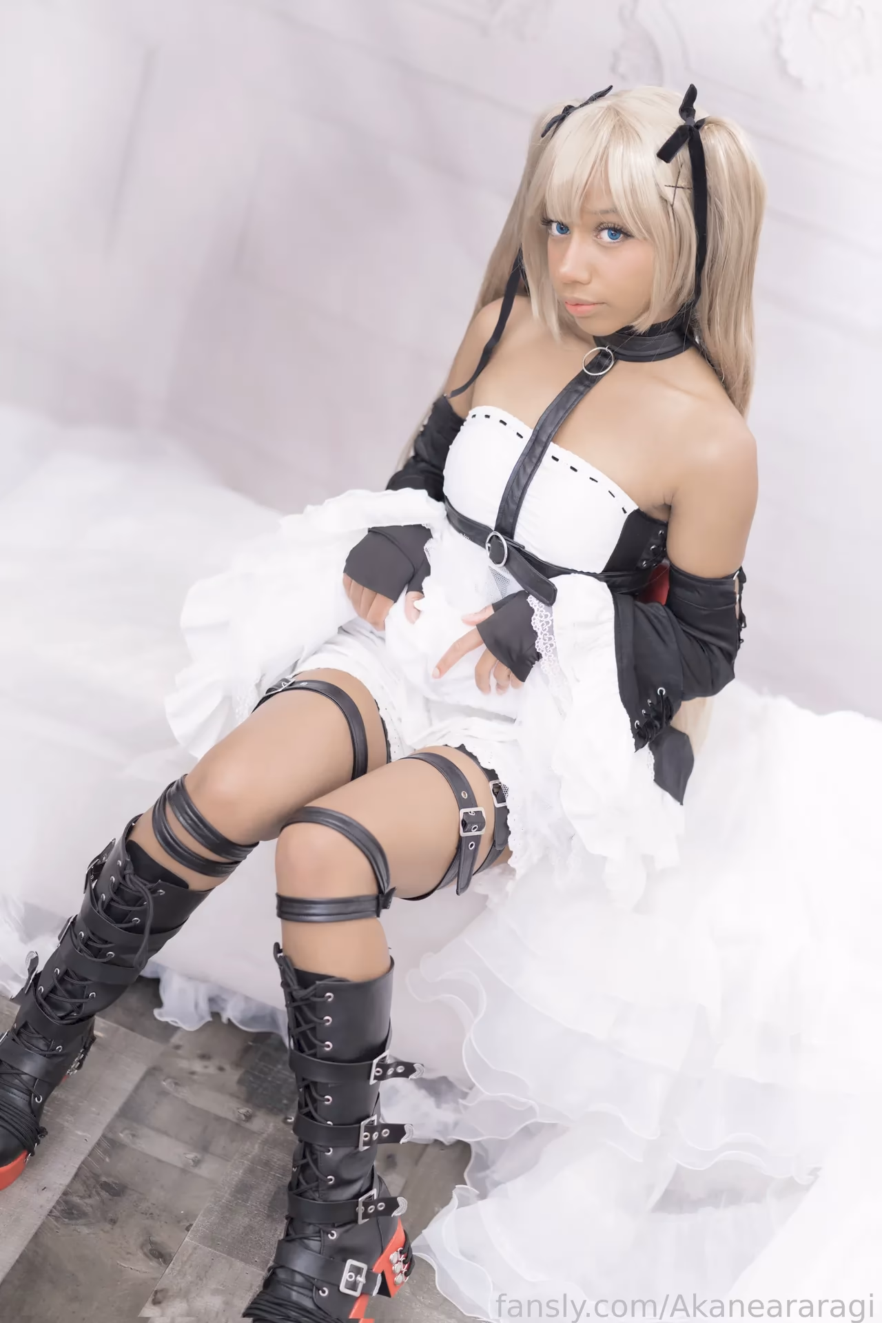 Akane Araragi as Marie Rose — cosplay photo 15 of 84
