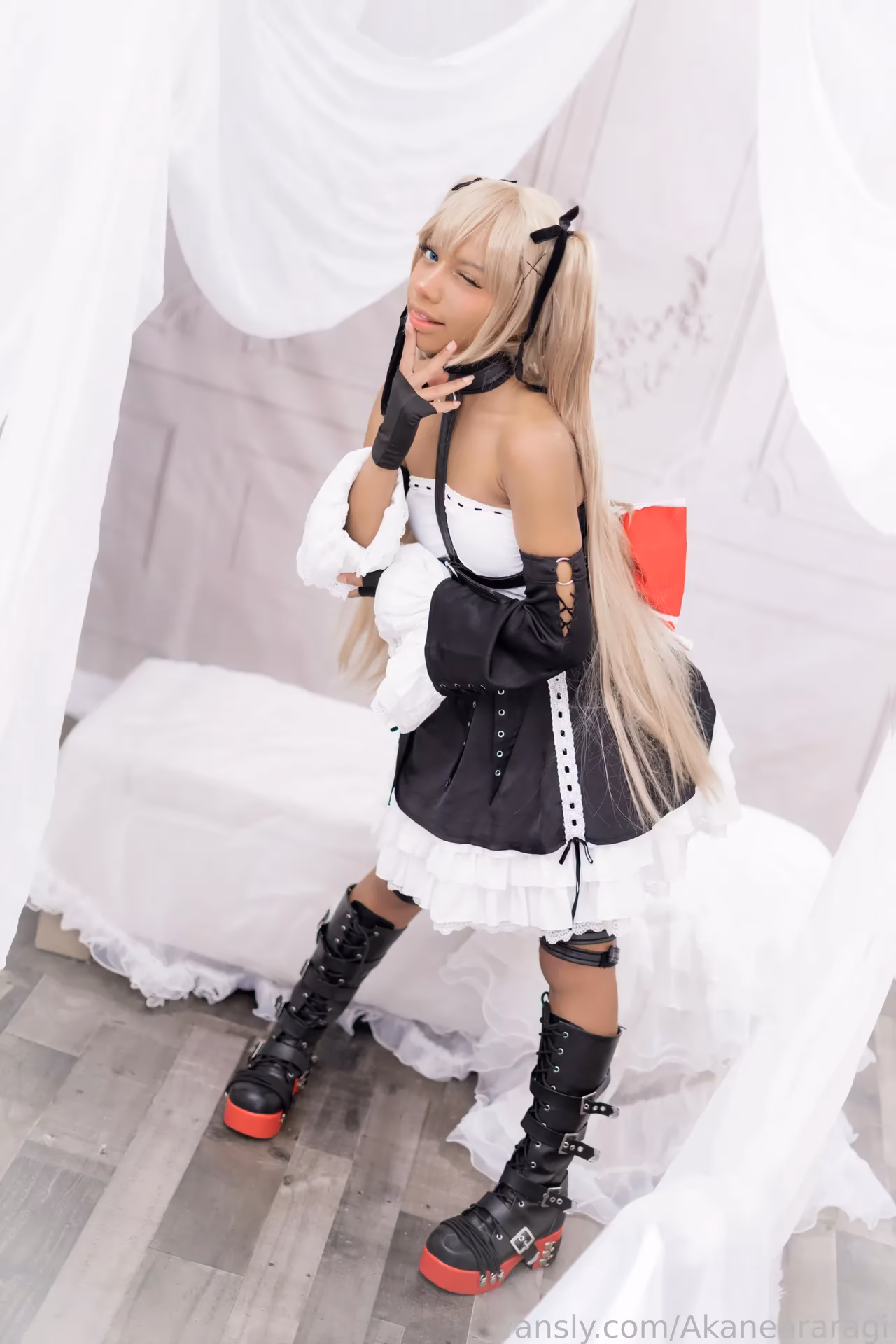 Akane Araragi as Marie Rose — cosplay photo 17 of 84