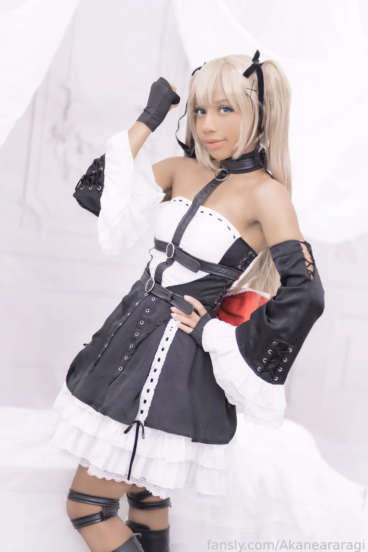 Akane Araragi as Marie Rose — cosplay photo 7 of 84