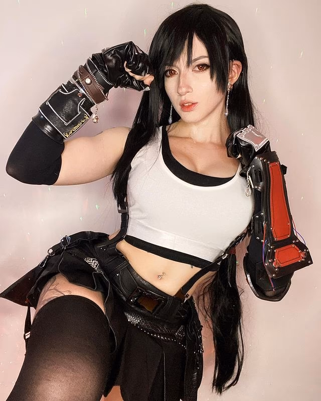 Akemy Sama as Tifa Lockhart — cosplay photo 8 of 14