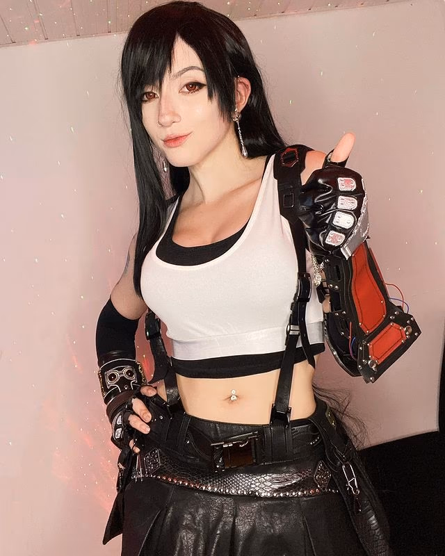 Akemy Sama as Tifa Lockhart — cosplay photo 9 of 14