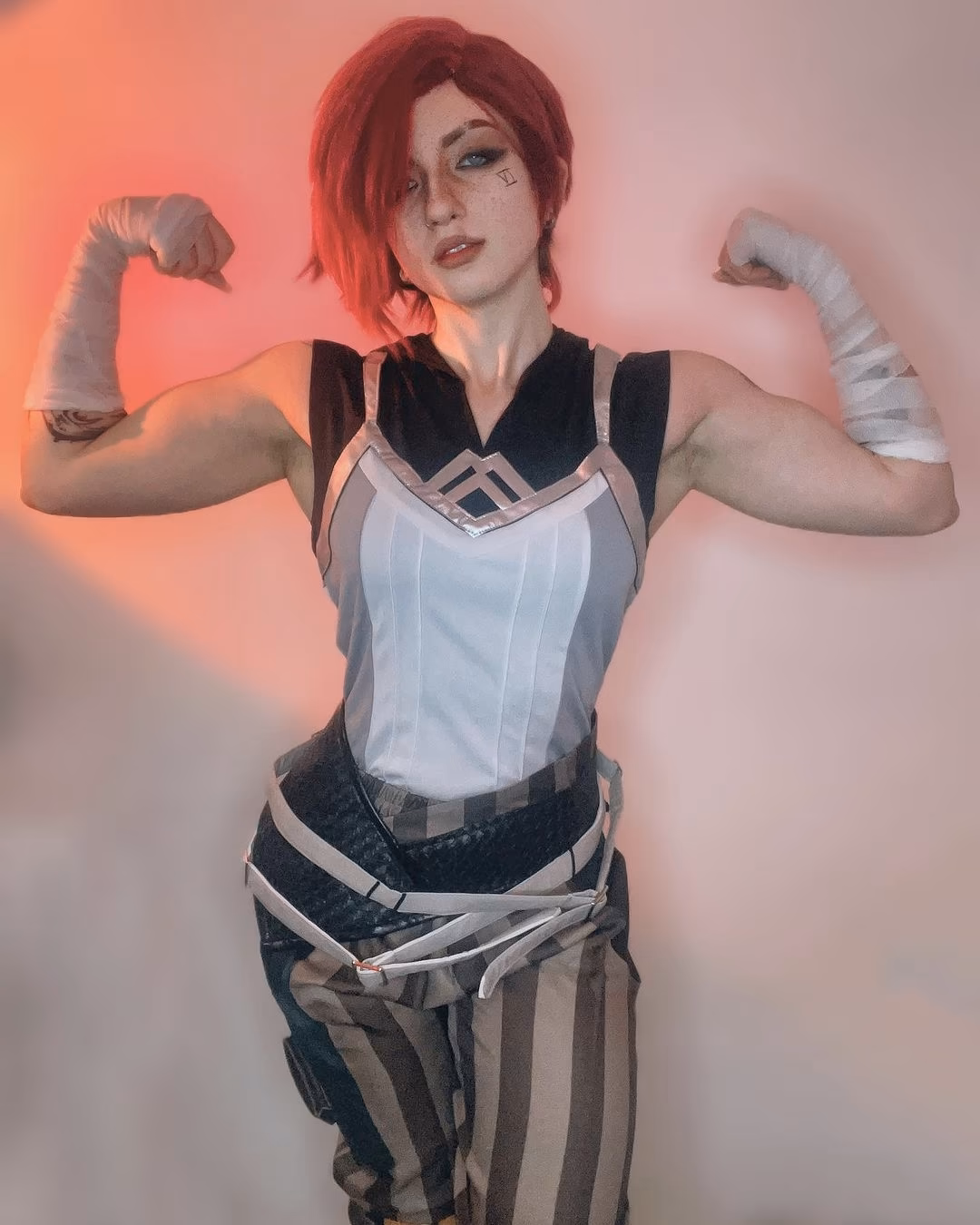 Akemy Sama as Vi — cosplay photo 3 of 10