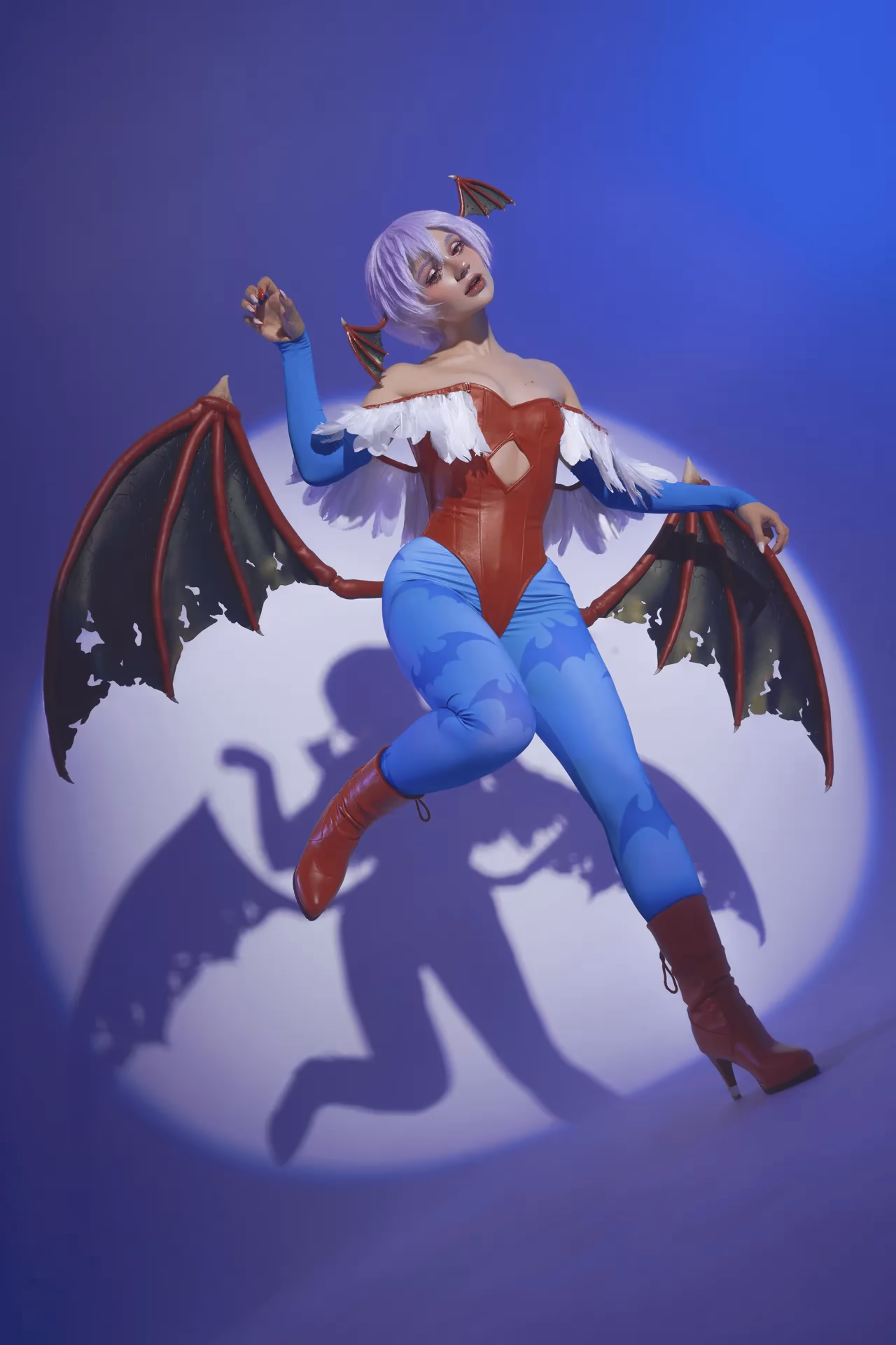 Alcololi as Lilith Aensland — cosplay photo 2 of 28
