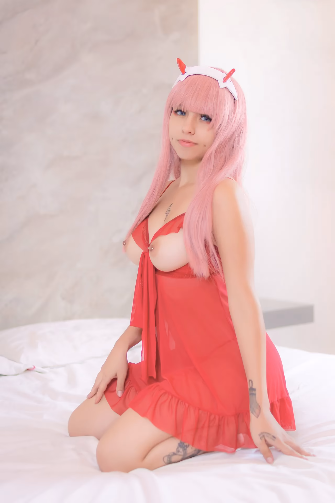 Ale Tanooki as Zero Two — cosplay photo 2 of 38