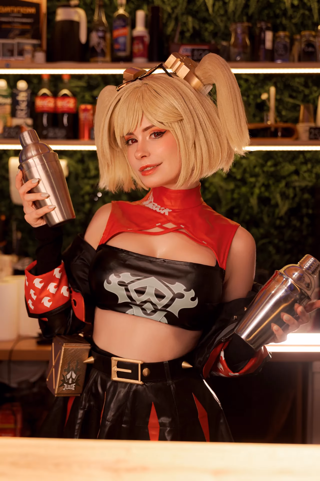 Aleksandra Bodler as Burnice White — cosplay photo 12 of 33