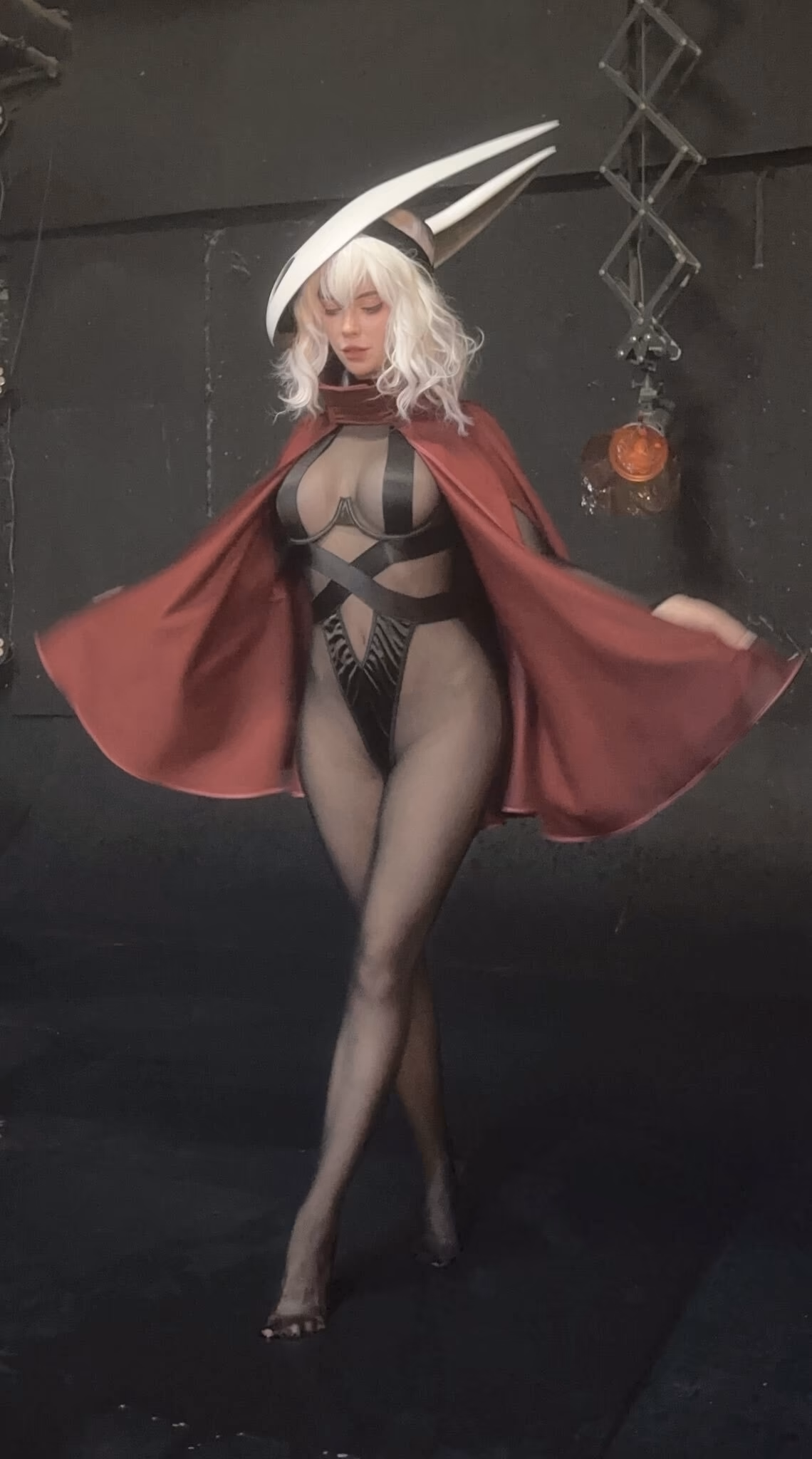 Aleksandra Bodler as Hornet — cosplay photo 14 of 14