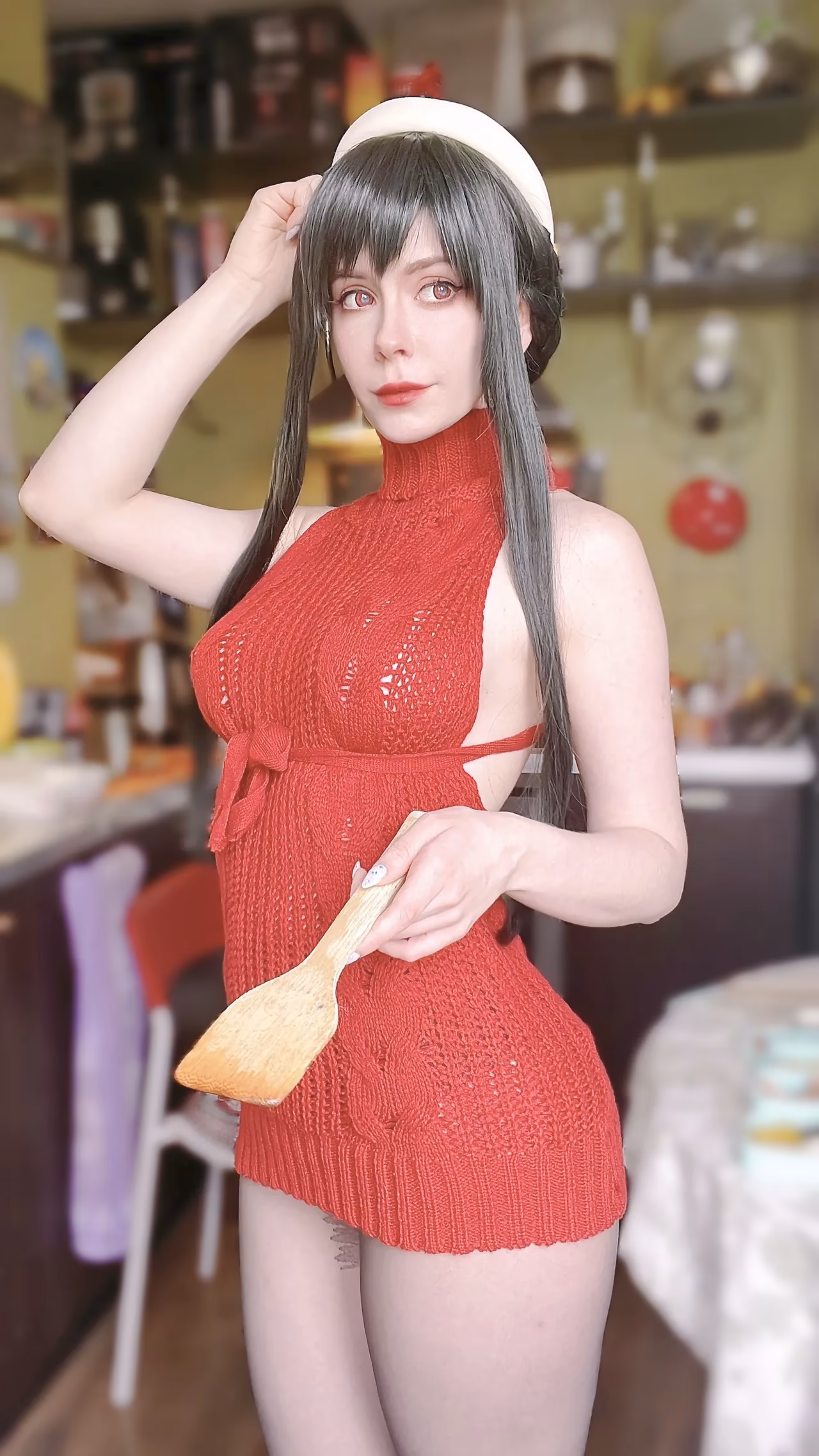 Aleksandra Bodler as Yor Forger — cosplay photo 2 of 17