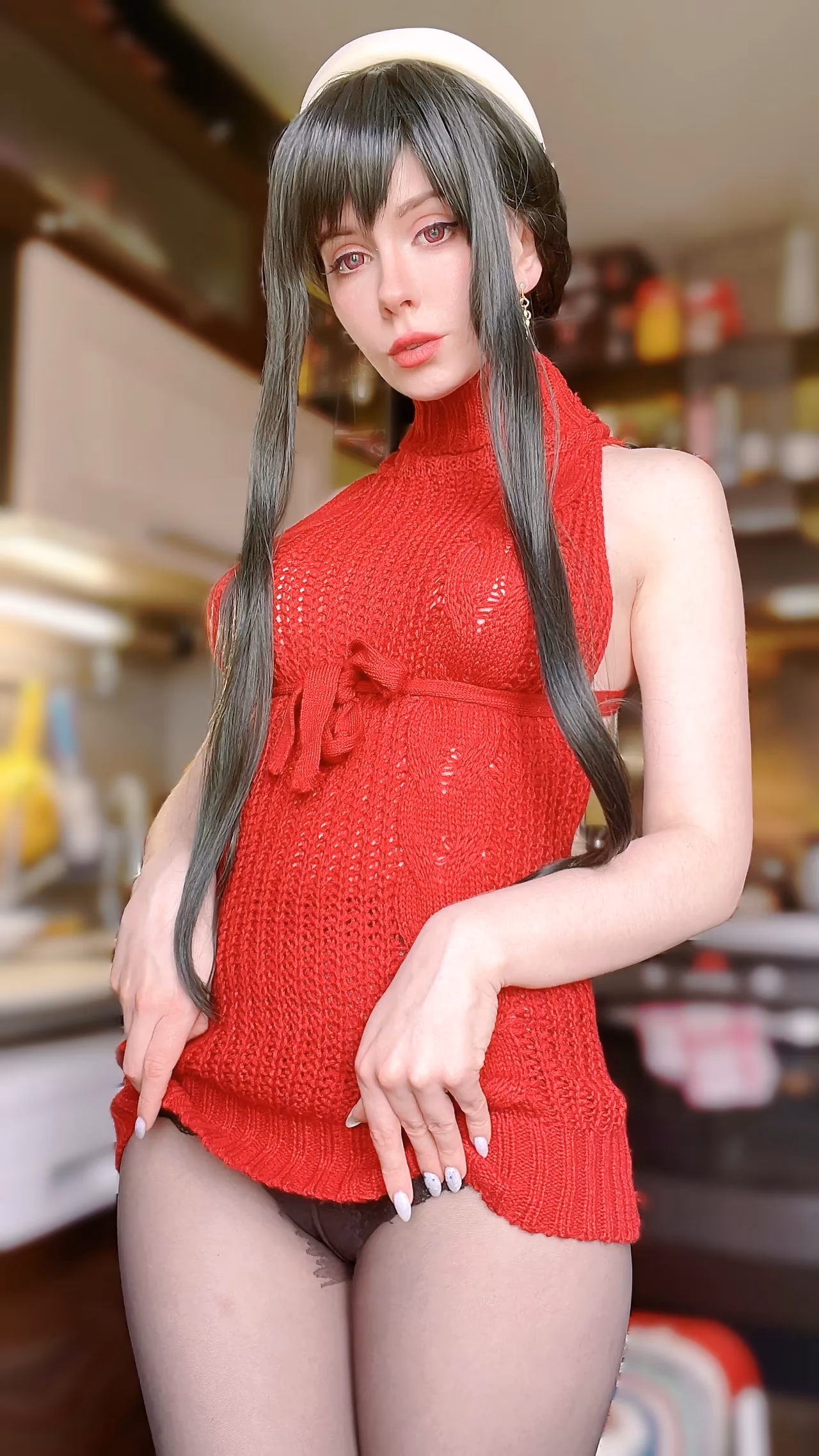 Aleksandra Bodler as Yor Forger — cosplay photo 4 of 17