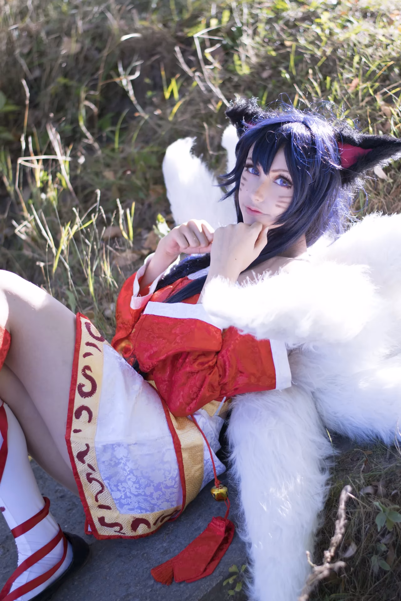 Alexandre is Fluffy as Ahri — cosplay photo 7 of 14