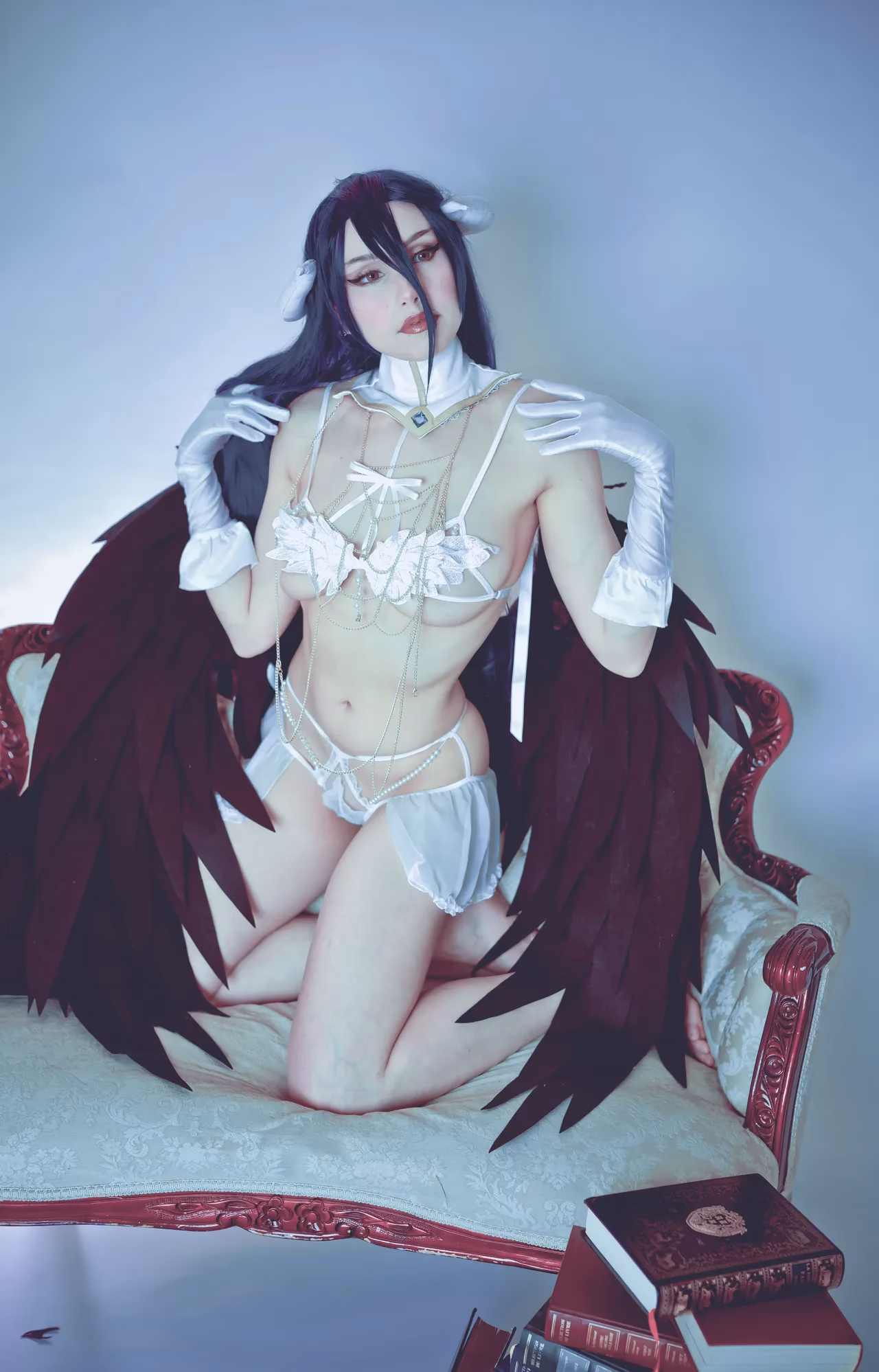 Alexandre is Fluffy as Albedo — cosplay photo 17 of 20
