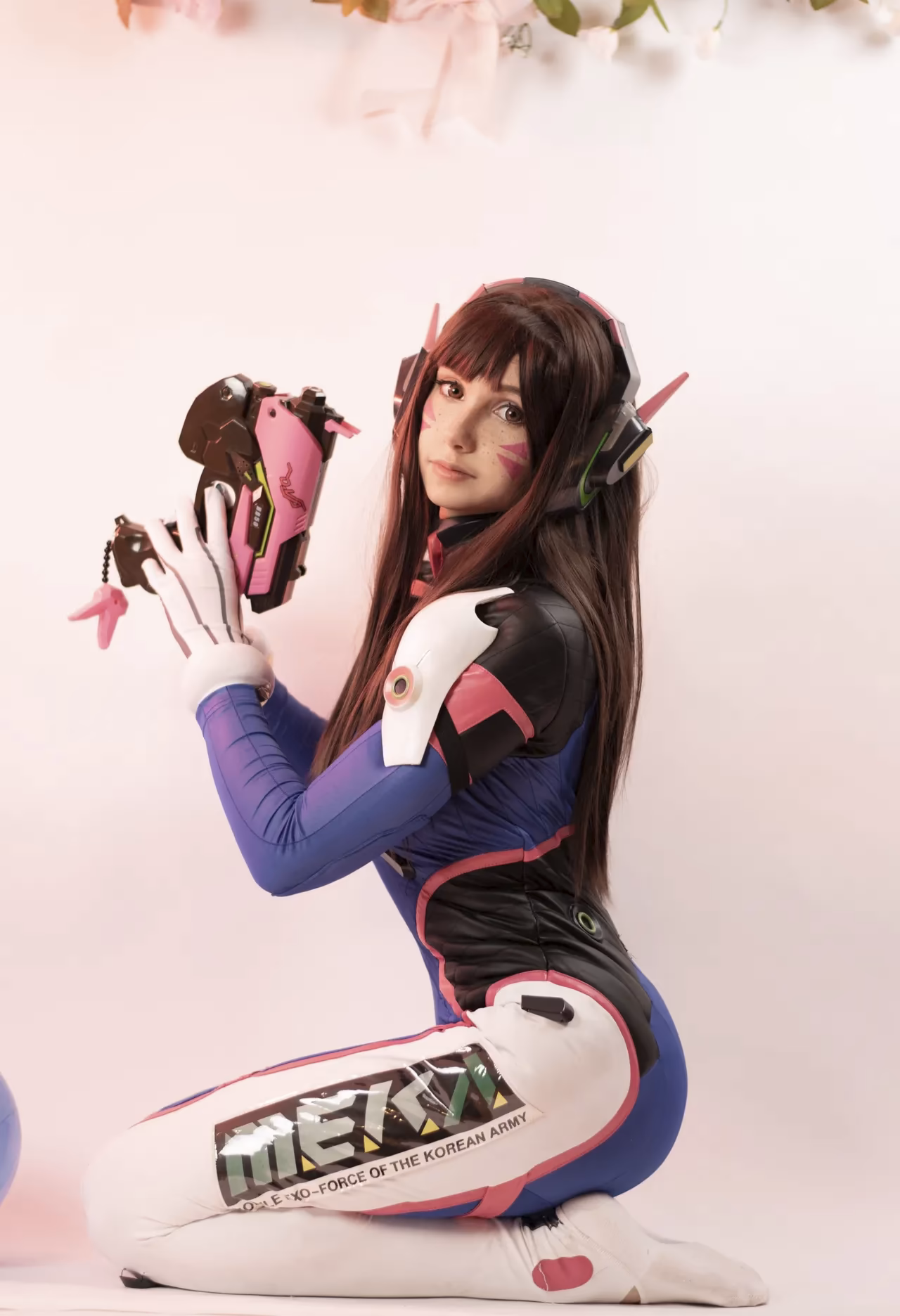 Alexandre is Fluffy as D.Va — cosplay photo 3 of 24
