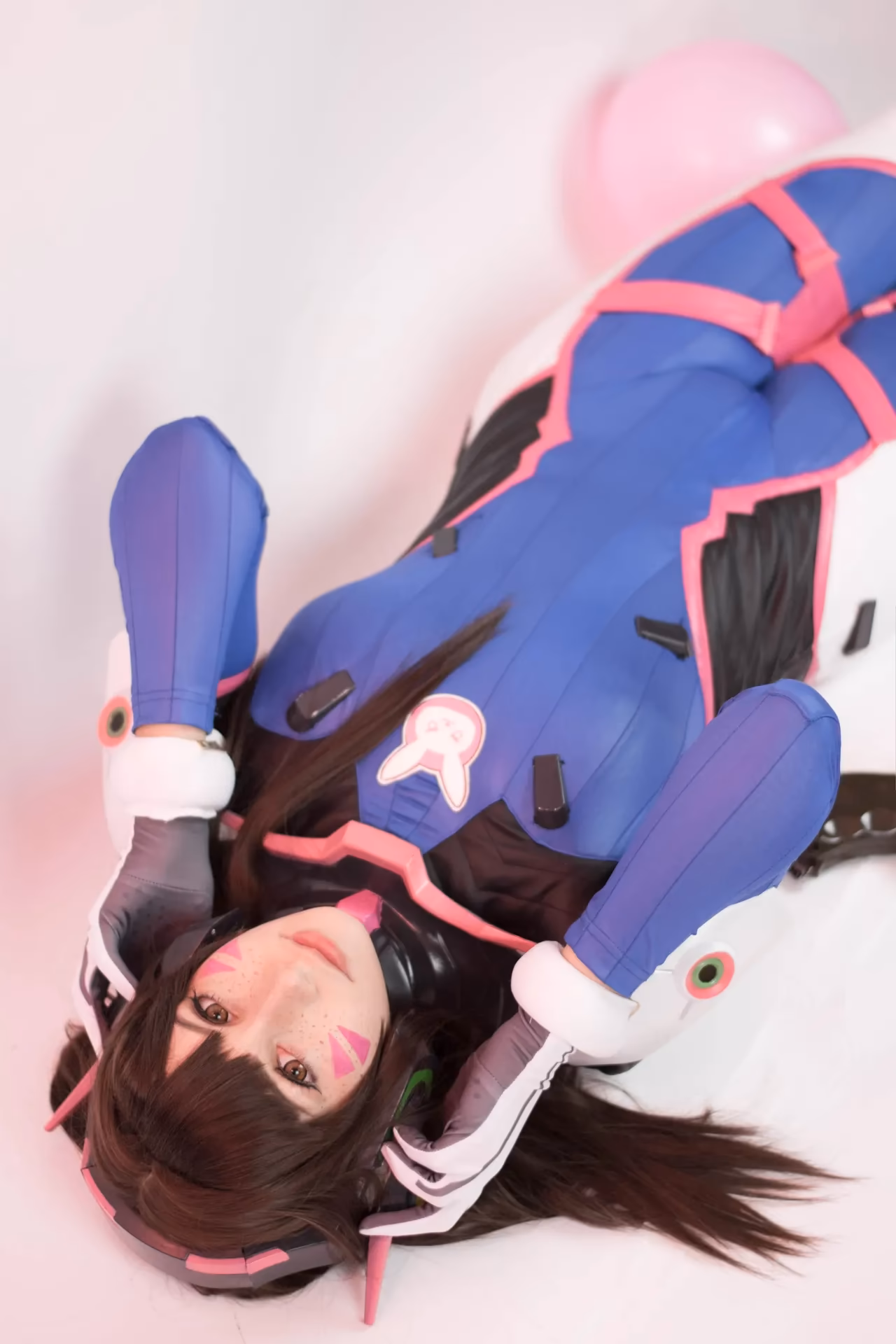 Alexandre is Fluffy as D.Va — cosplay photo 5 of 24