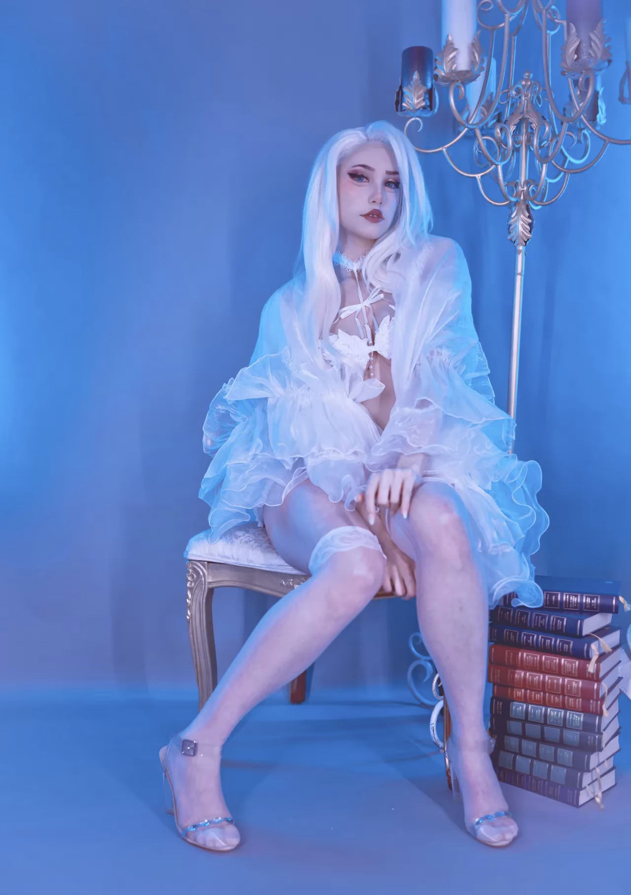 Alexandre is Fluffy as Elsa — cosplay photo 4 of 12