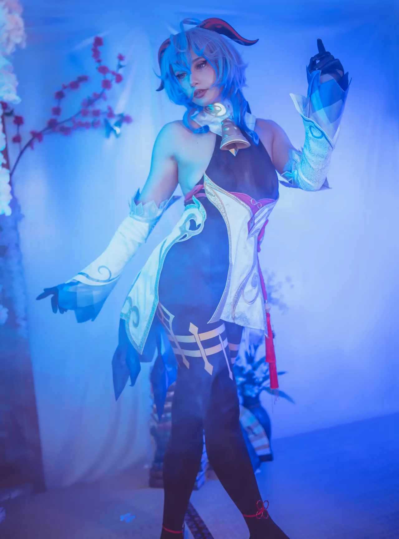 Alexandre is Fluffy as Ganyu — cosplay photo 3 of 20