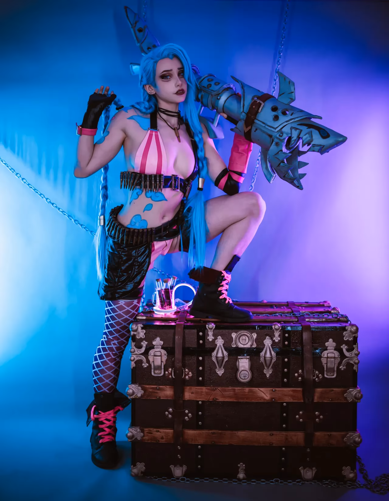 Alexandre is Fluffy - Jinx - League of Legends - Cosplay Gallery 2 - 19 Images preview