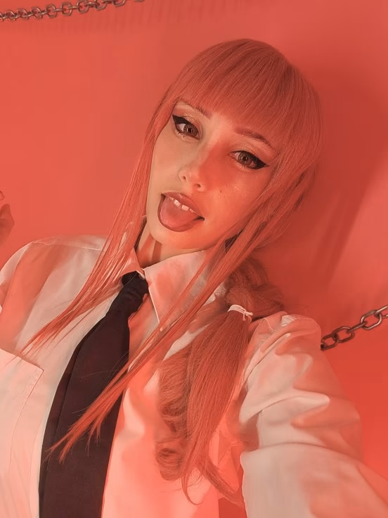 Alexandre is Fluffy as Makima — cosplay photo 21 of 24