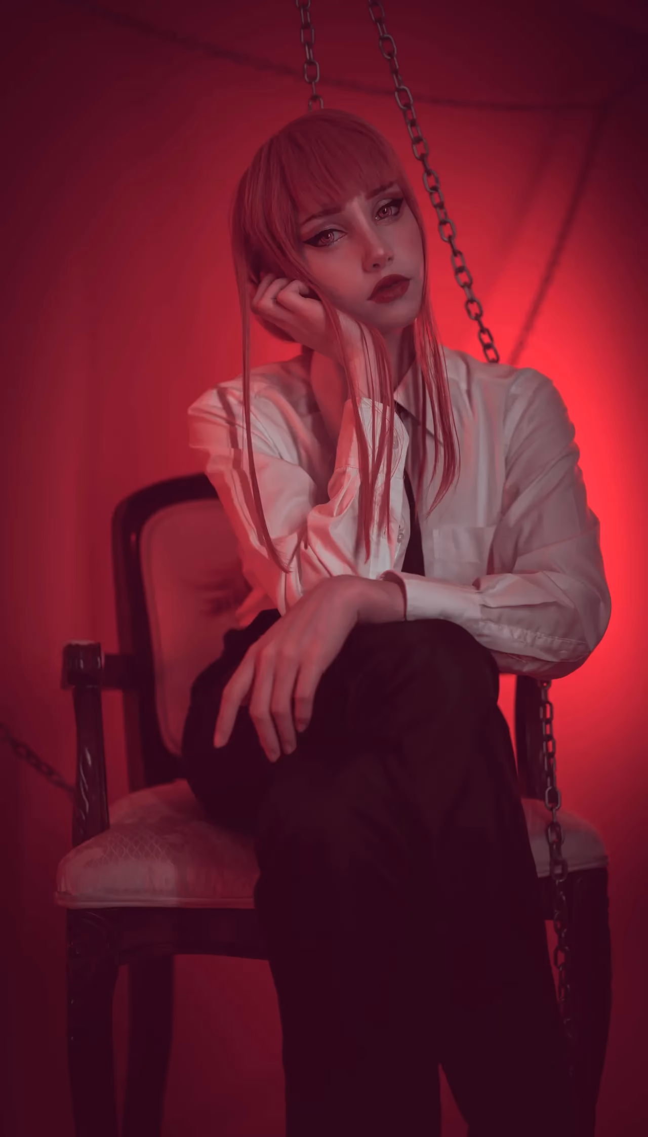 Alexandre is Fluffy as Makima — cosplay photo 5 of 24