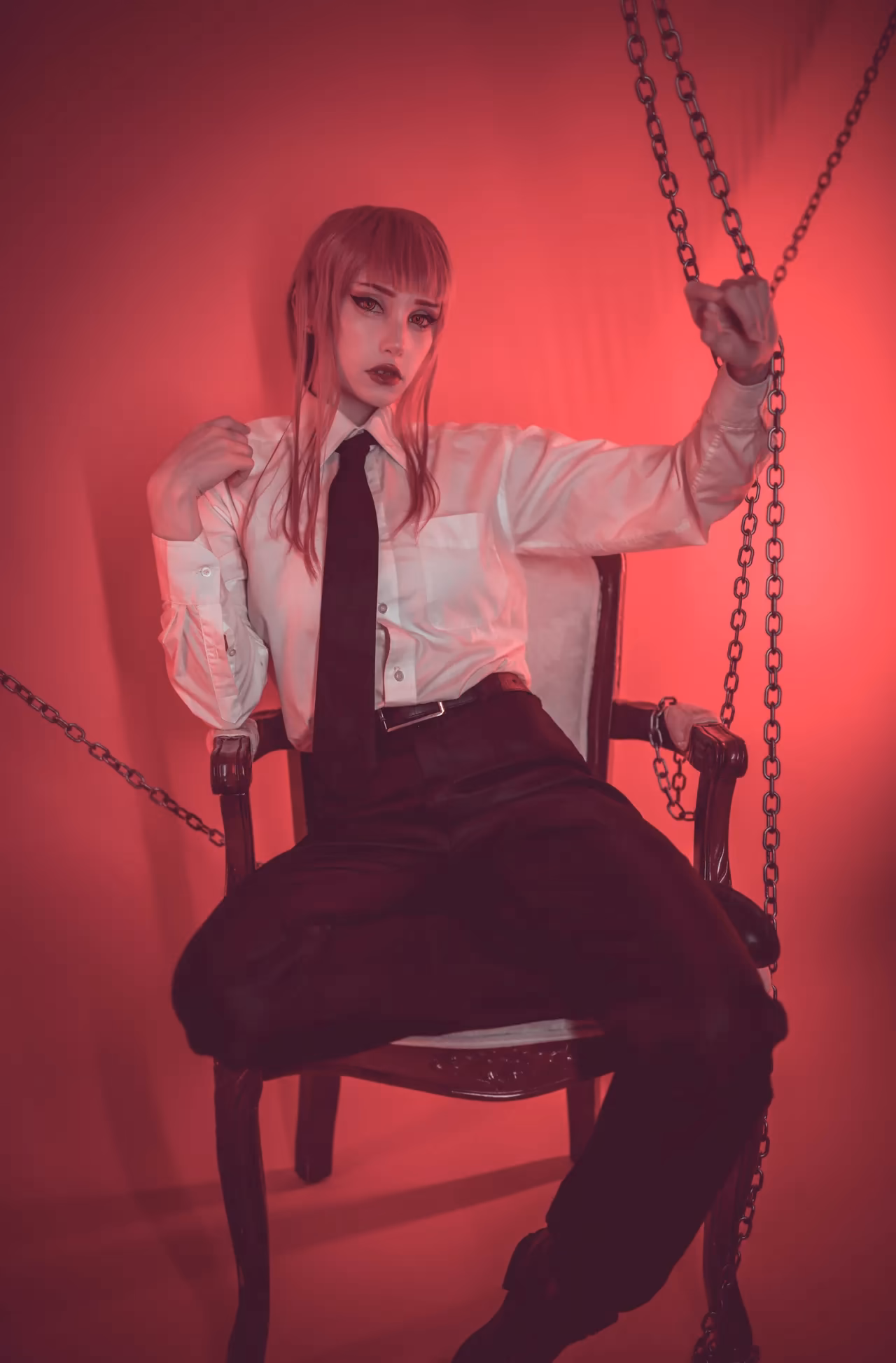 Alexandre is Fluffy as Makima — cosplay photo 9 of 24
