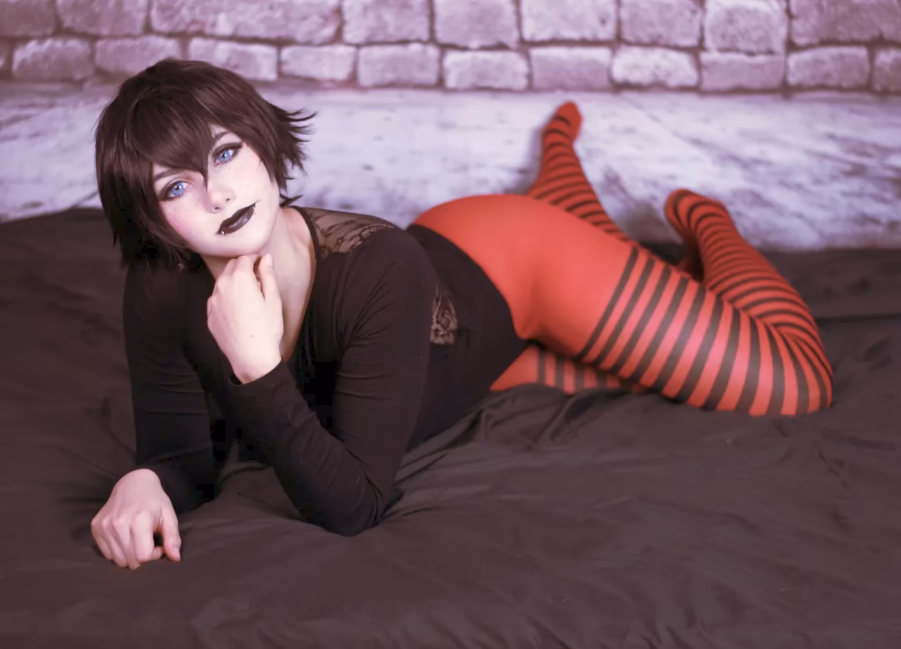 Alexandre is Fluffy as Mavis Dracula — cosplay photo 8 of 17