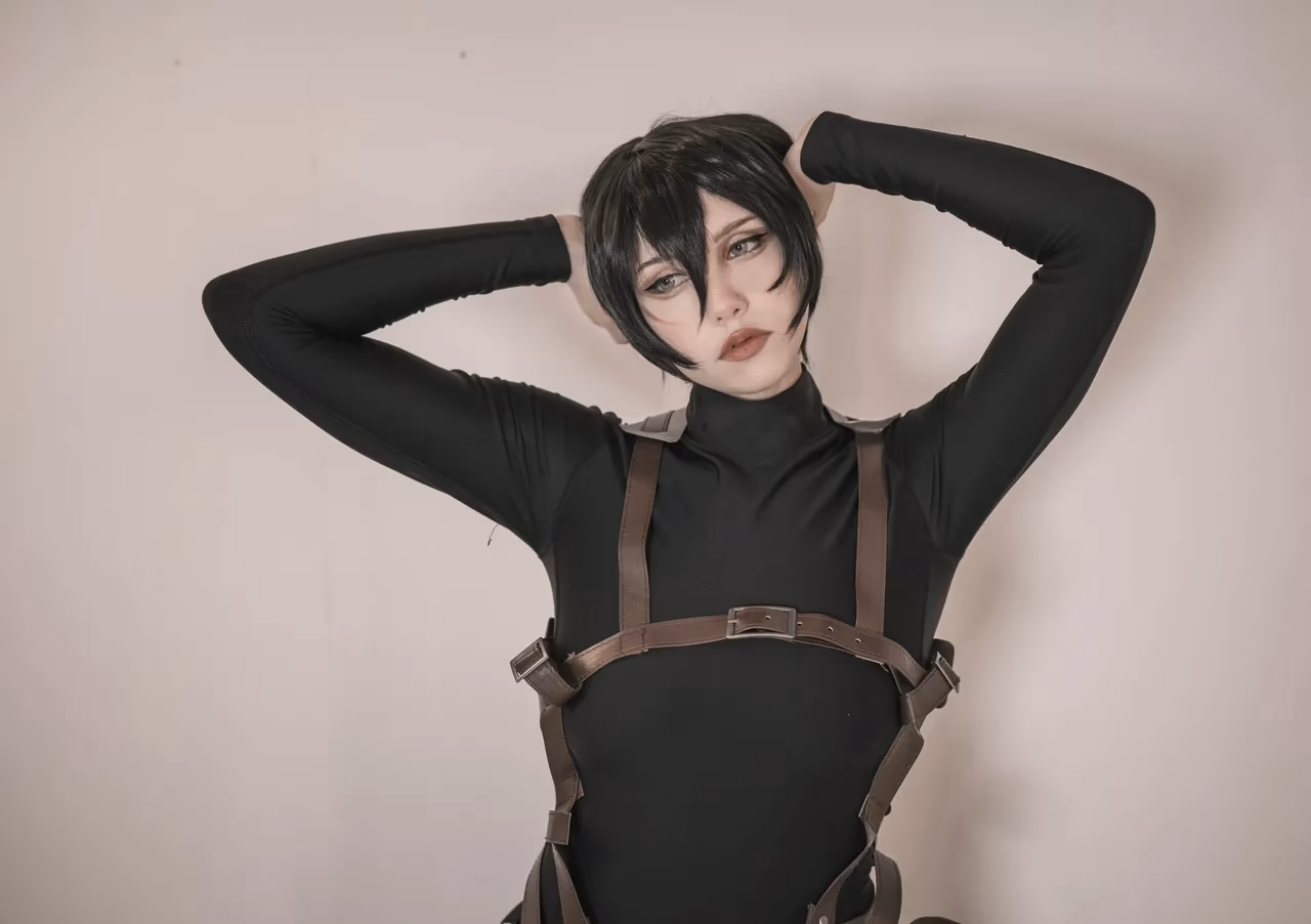 Alexandre is Fluffy as Mikasa Ackerman — cosplay photo 3 of 11