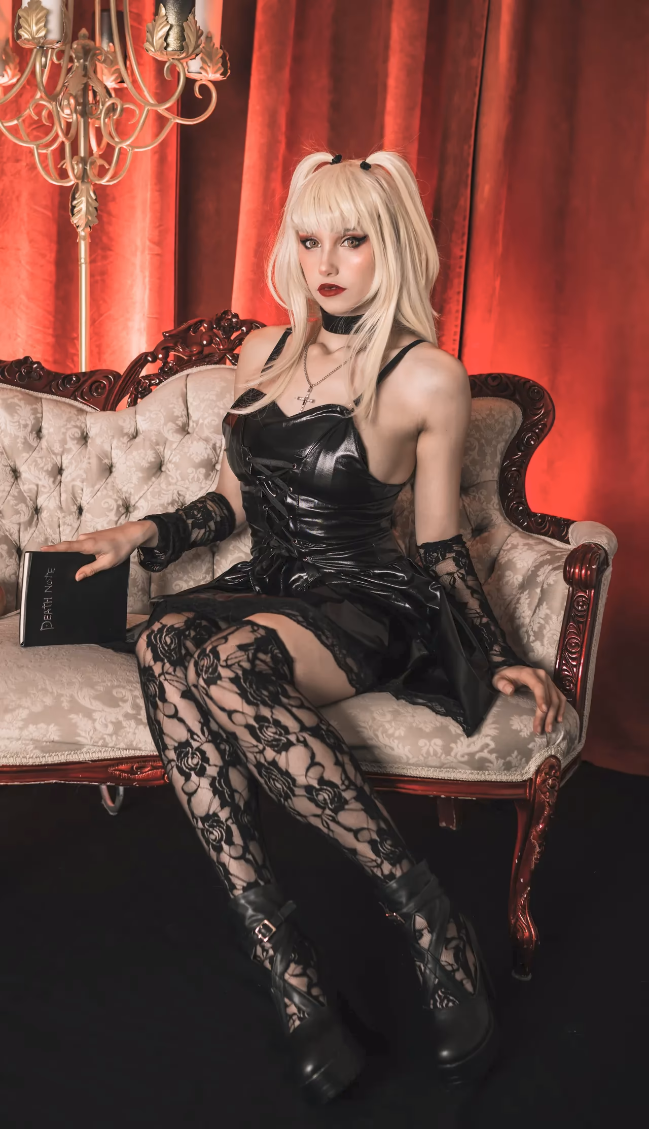 Alexandre is Fluffy as Misa Amane — cosplay photo 4 of 10